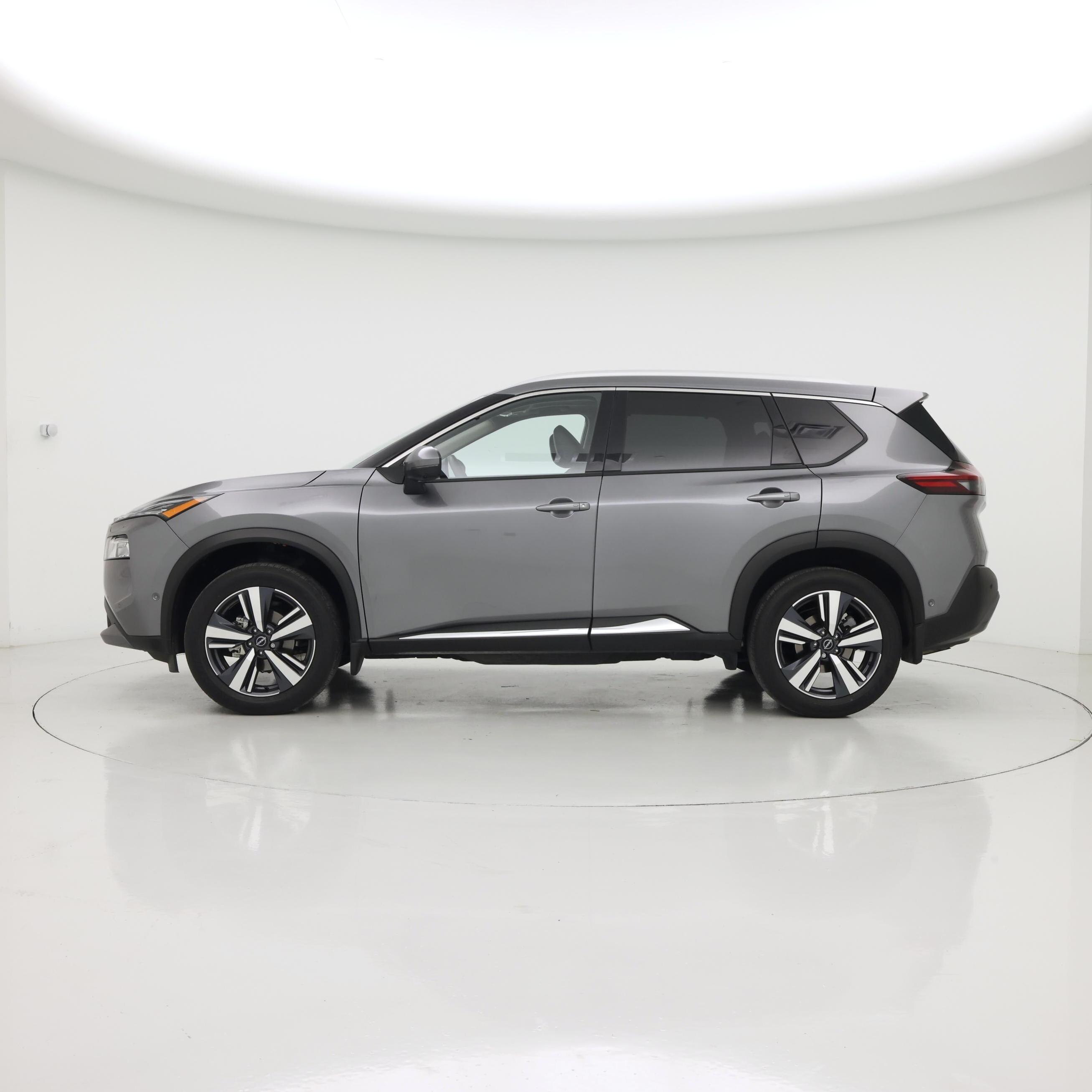 Thumbnail: 2023 Nissan Rogue - 3