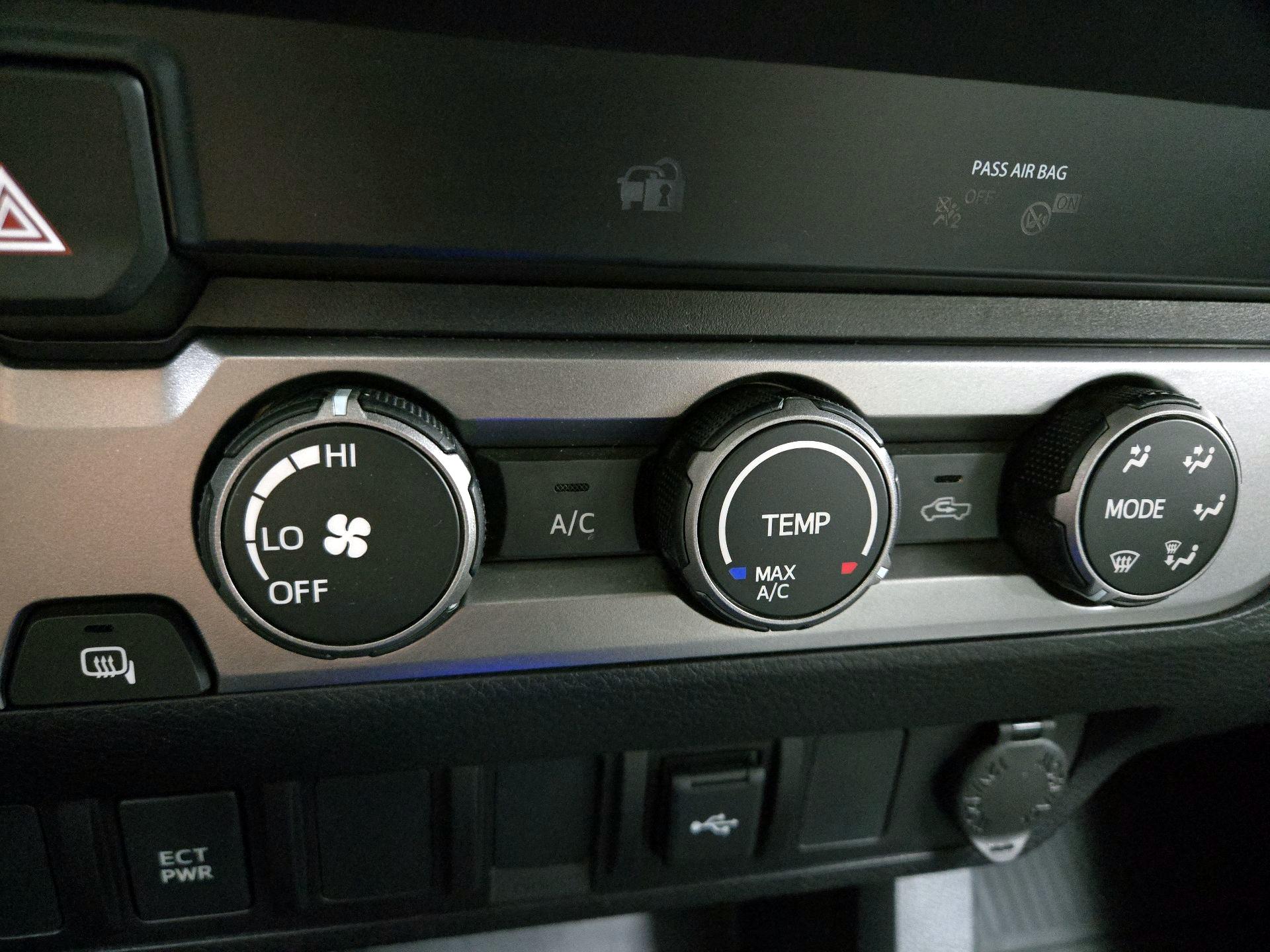 Thumbnail: 2022 Toyota Tacoma - 16