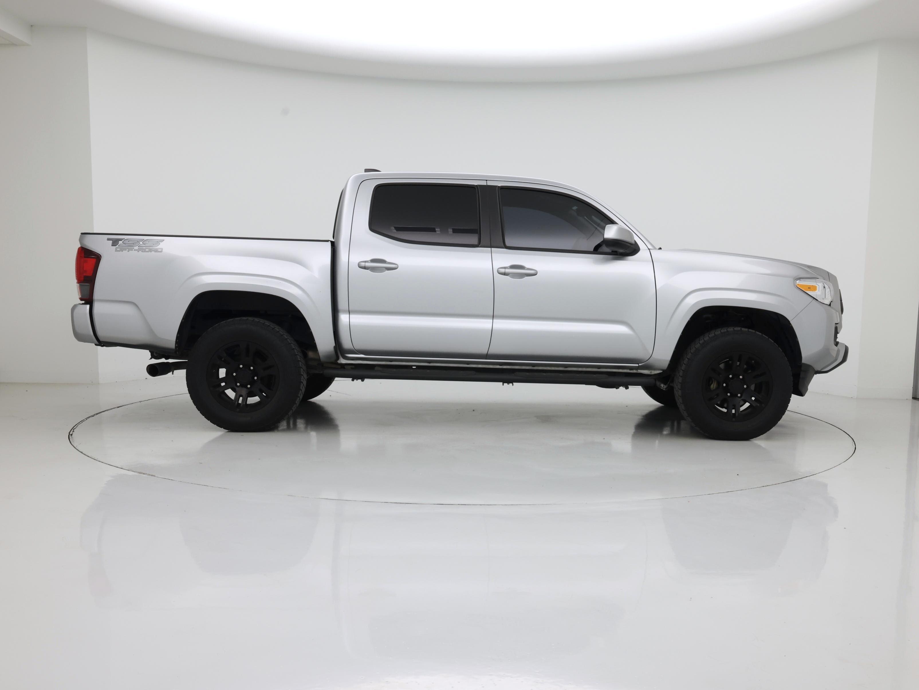 Thumbnail: 2022 Toyota Tacoma - 7