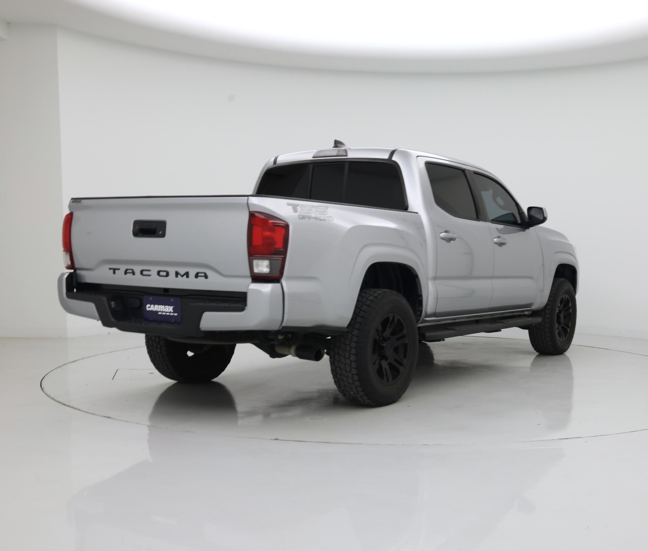 Thumbnail: 2022 Toyota Tacoma - 8