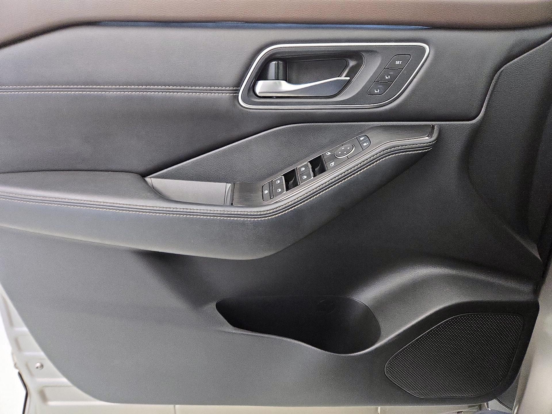 Thumbnail: 2022 Nissan Rogue - 12