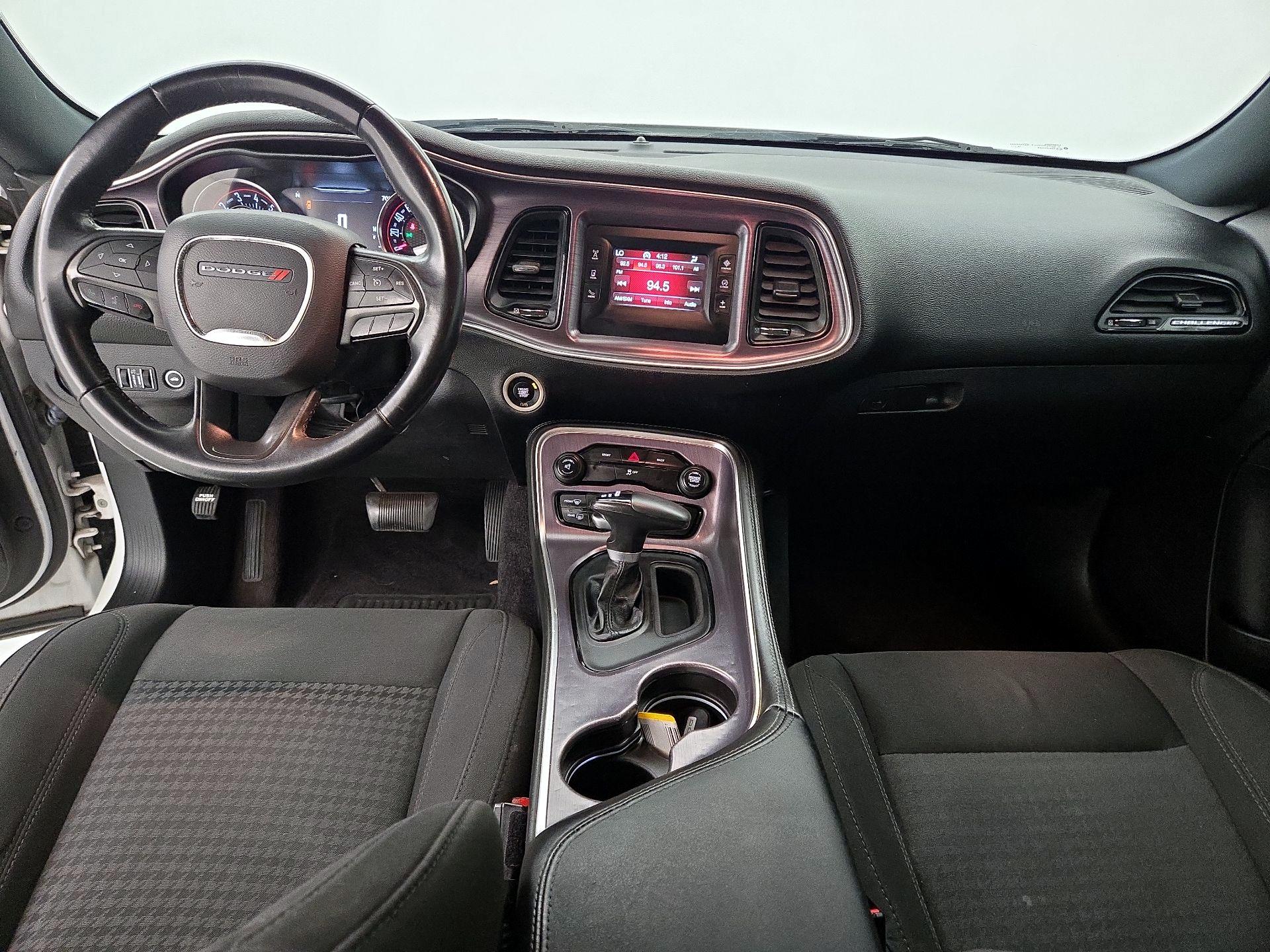 Thumbnail: 2016 Dodge Challenger - 9