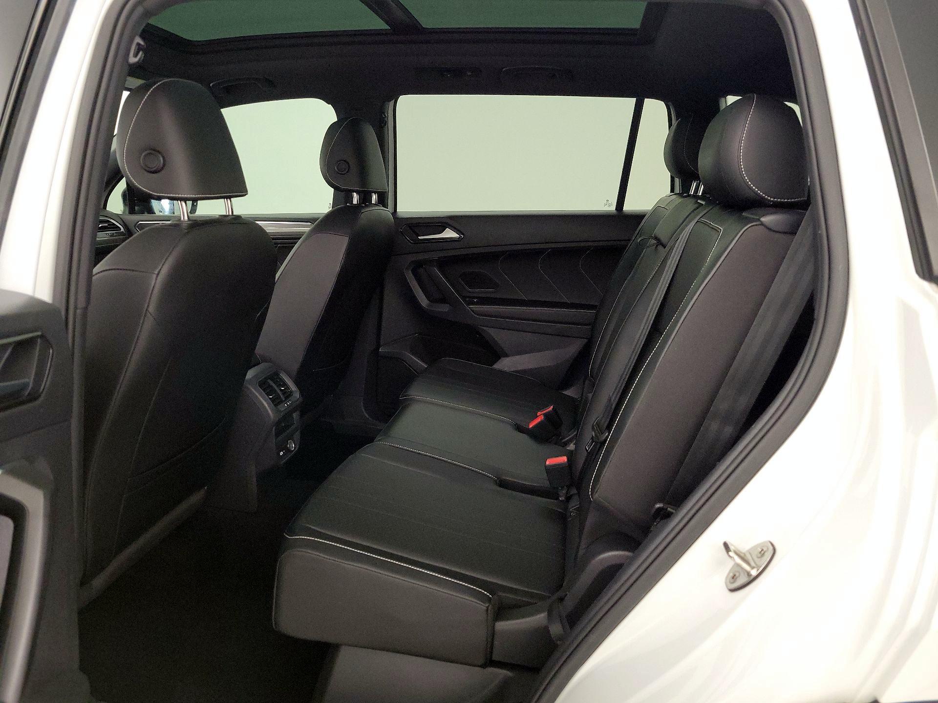 Thumbnail: 2022 Volkswagen Tiguan - 19