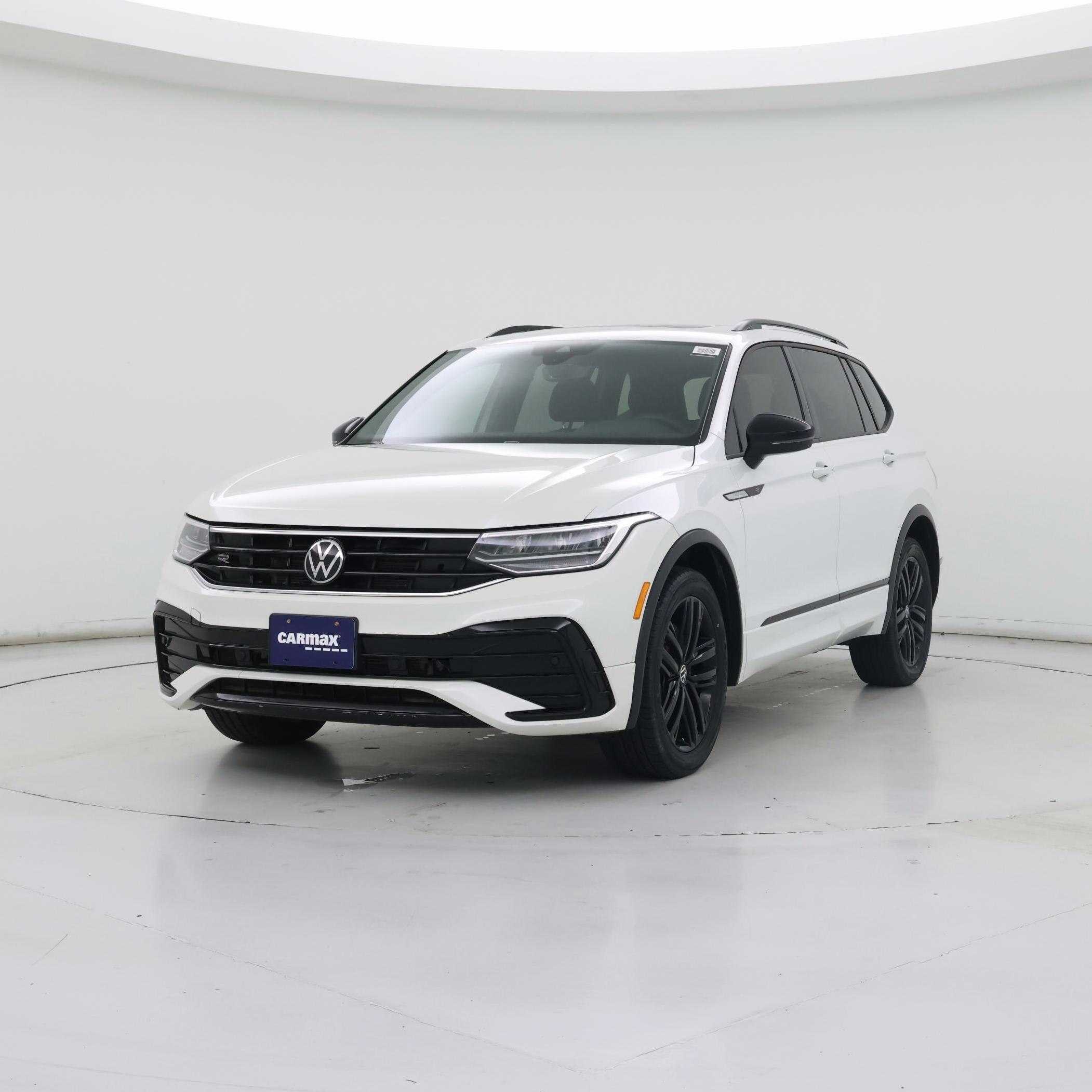 Thumbnail: 2022 Volkswagen Tiguan - 4