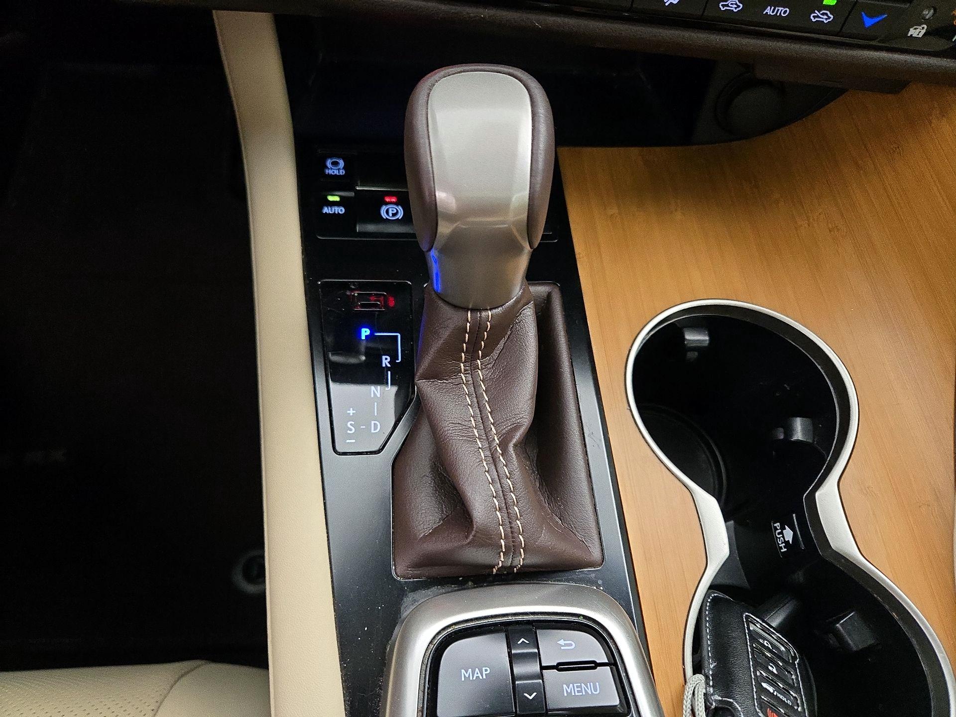 Thumbnail: 2017 Lexus RX - 18