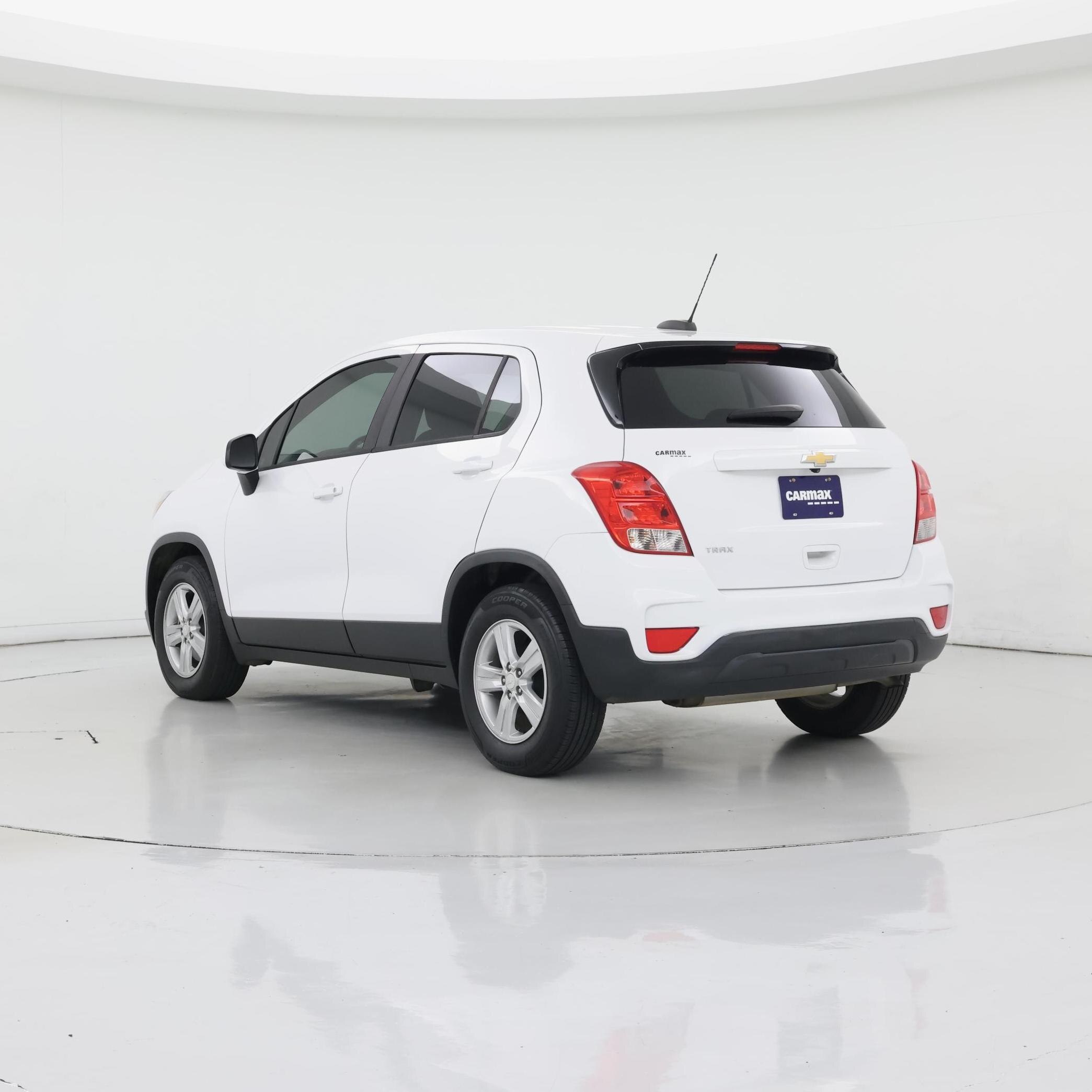 Thumbnail: 2020 Chevrolet Trax - 2