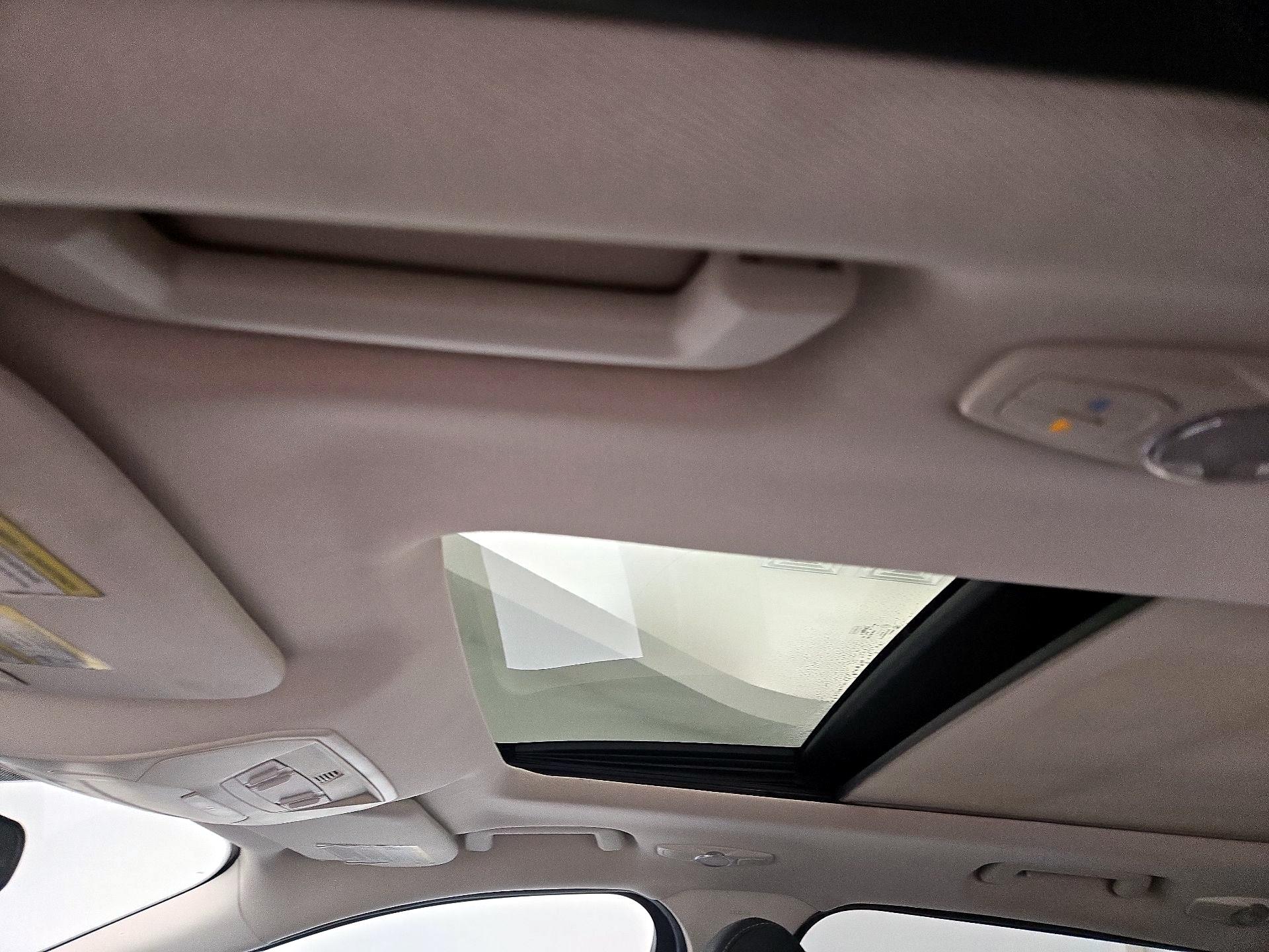 Thumbnail: 2014 Ford Escape - 19