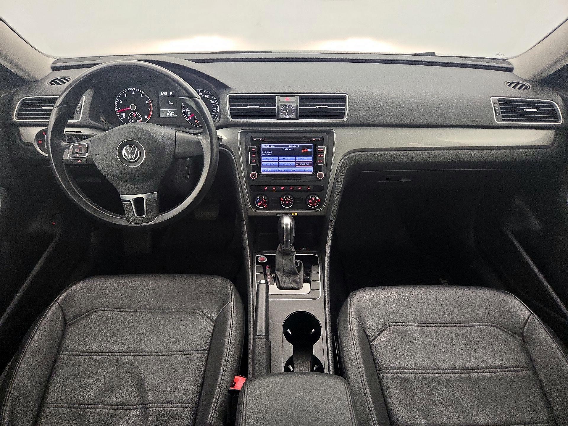 Thumbnail: 2015 Volkswagen Passat - 9