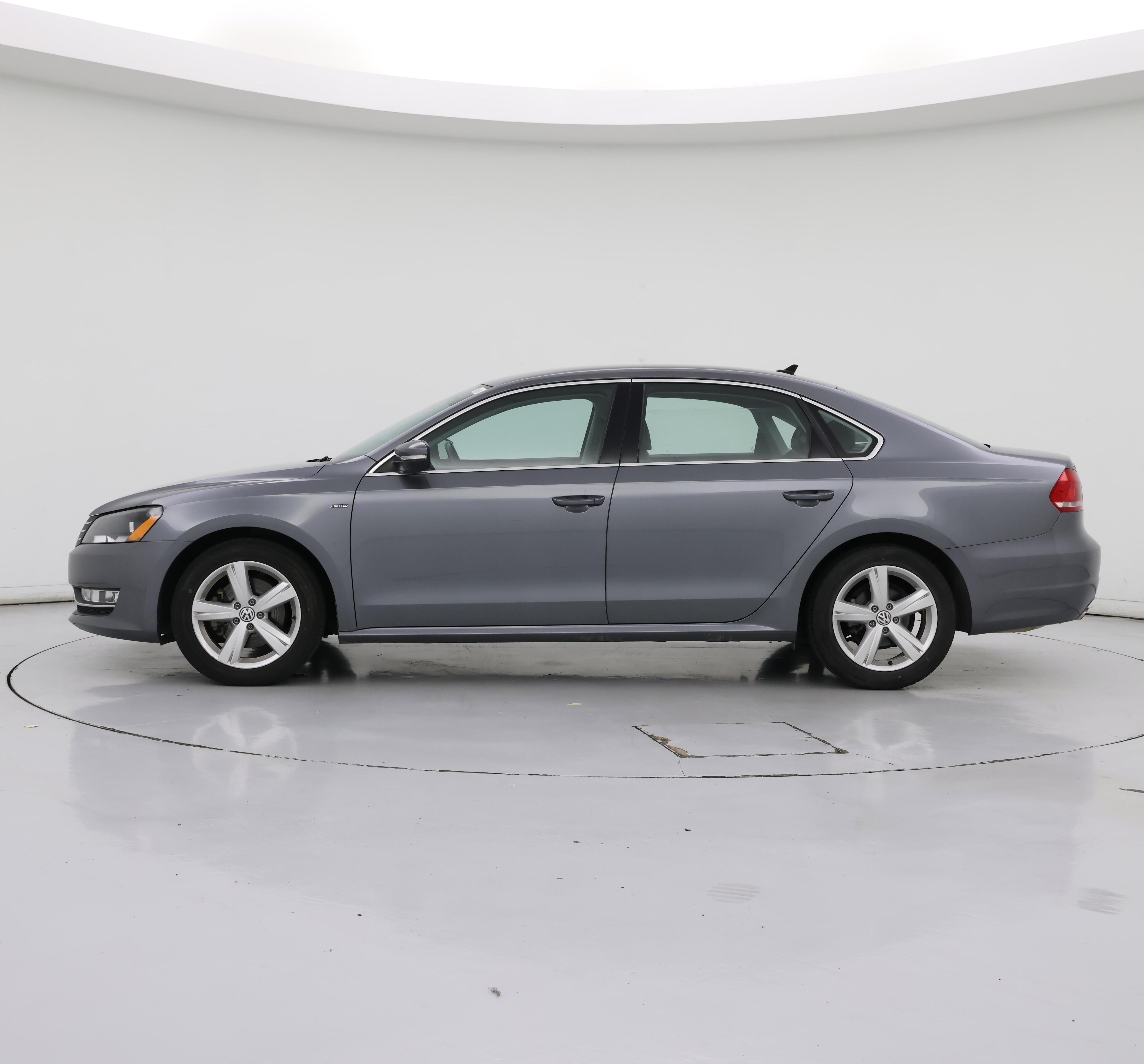 Thumbnail: 2015 Volkswagen Passat - 3