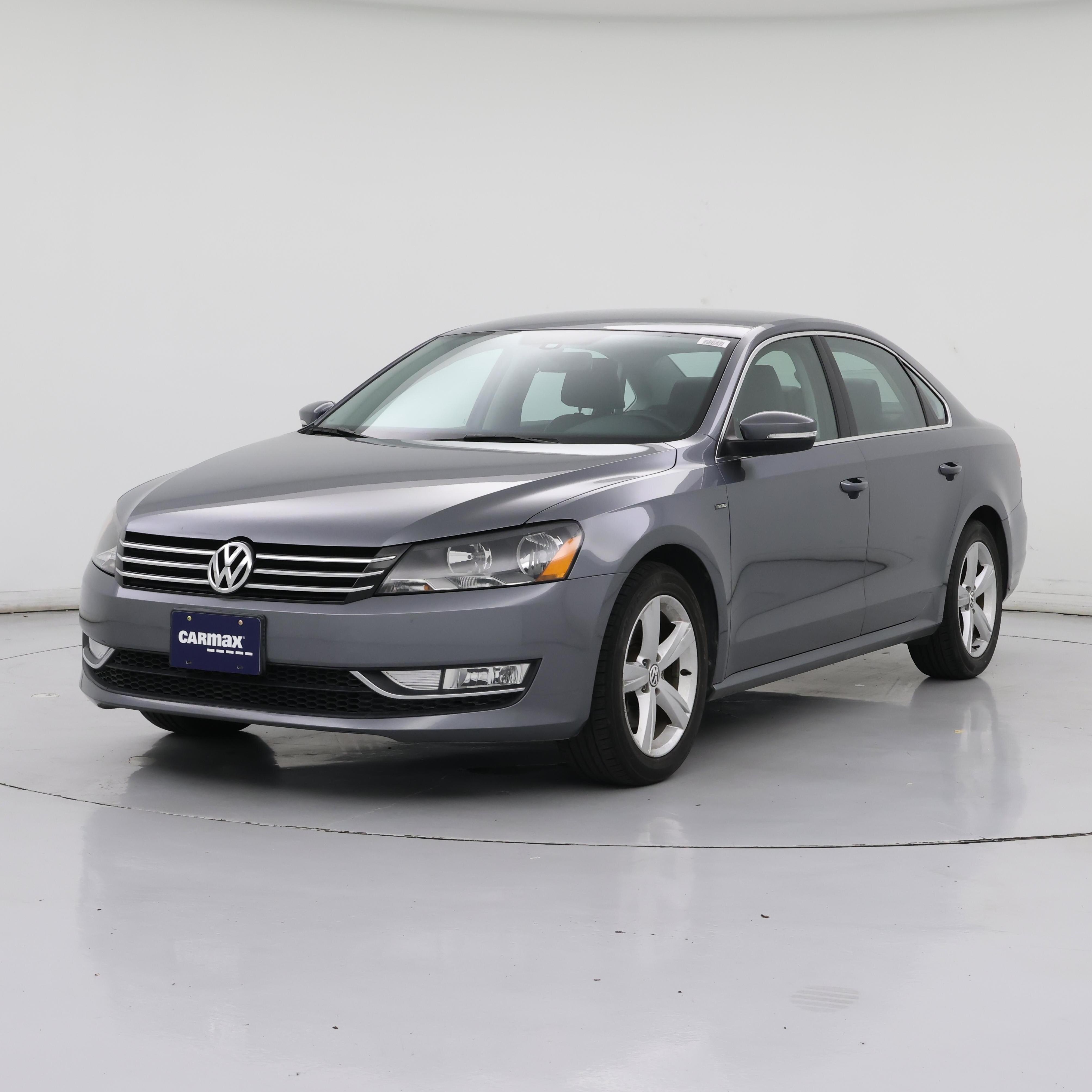 Thumbnail: 2015 Volkswagen Passat - 4