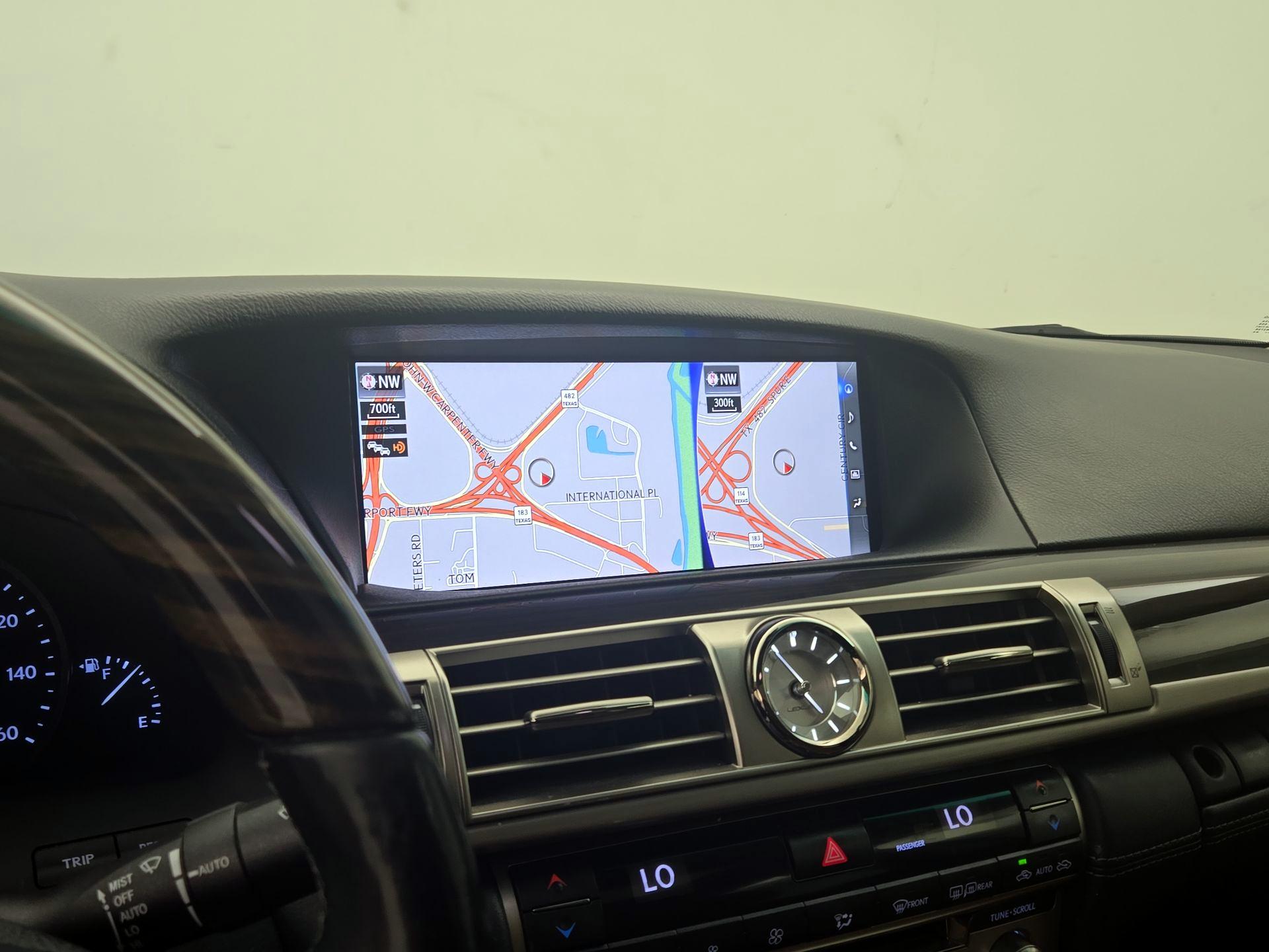 Thumbnail: 2016 Lexus LS - 14