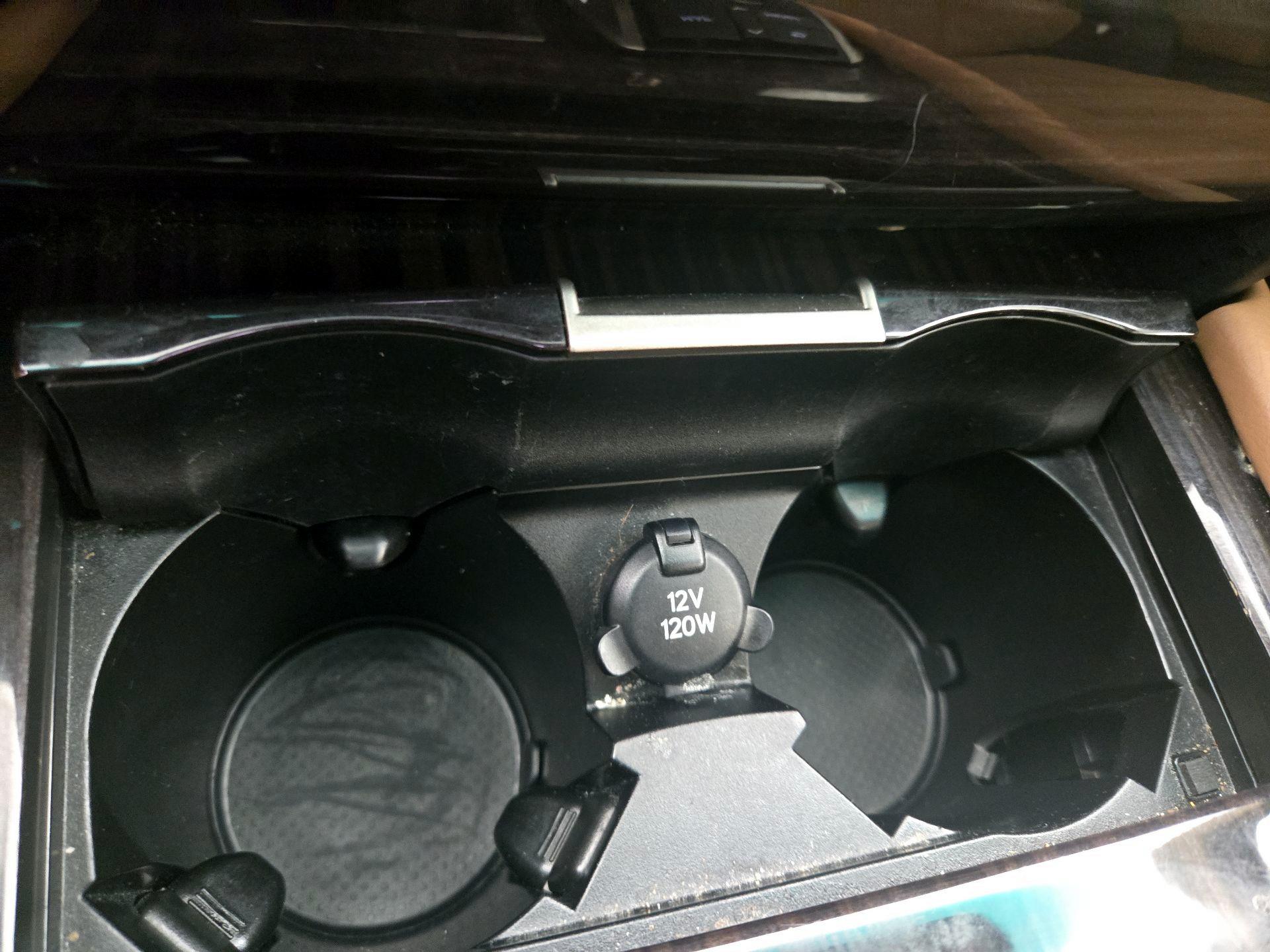 Thumbnail: 2016 Lexus LS - 19