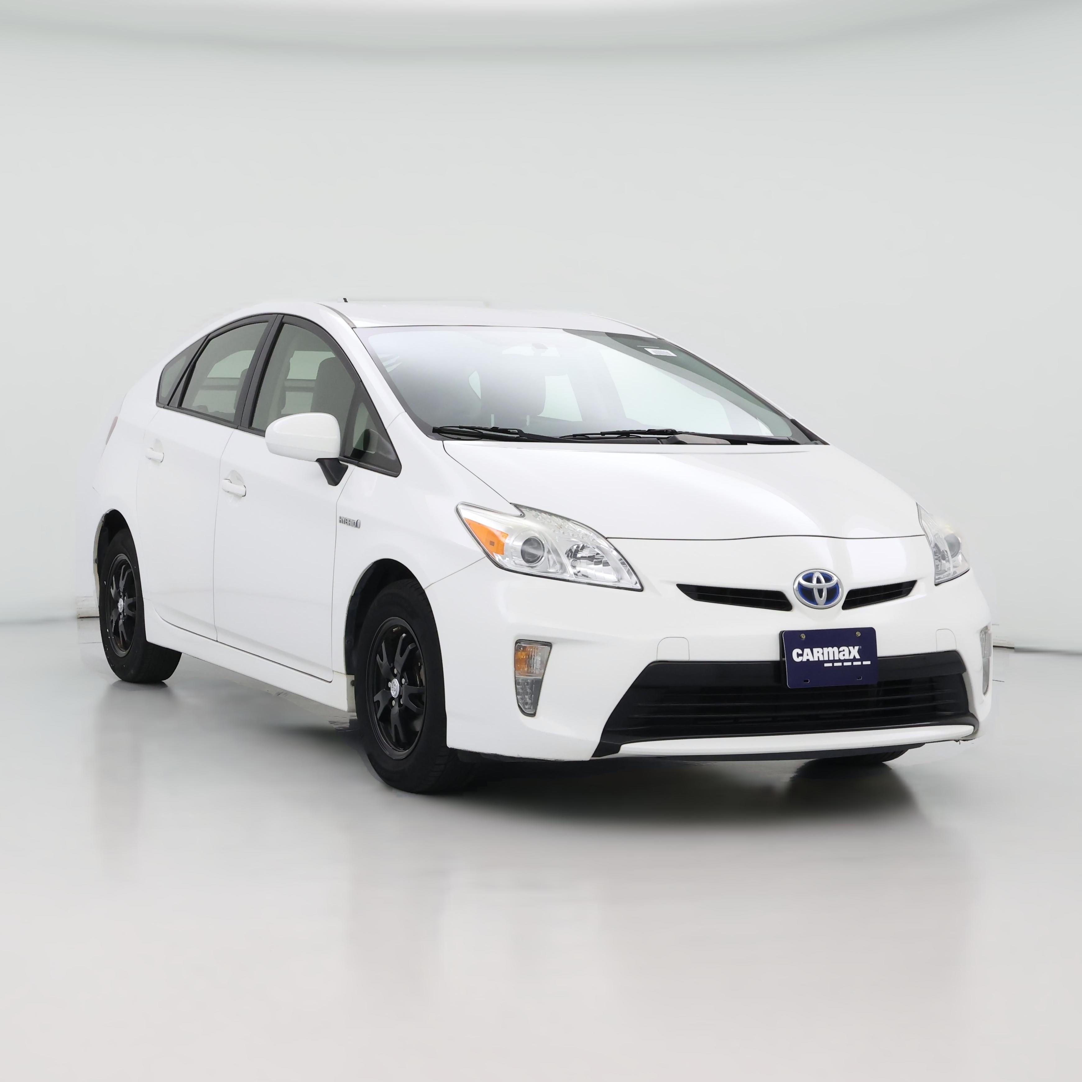 Thumbnail: 2015 Toyota Prius - 1