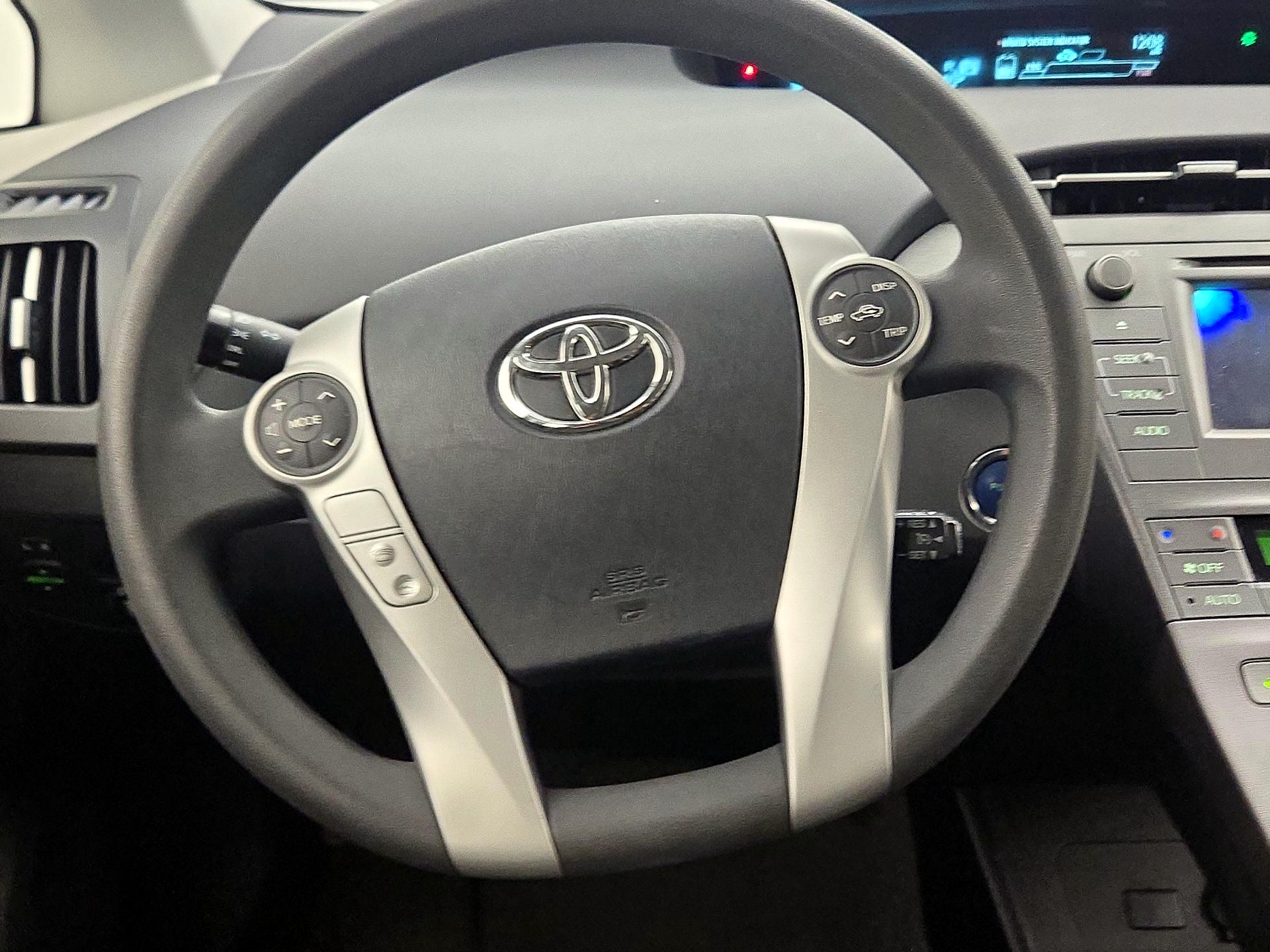 Thumbnail: 2015 Toyota Prius - 10