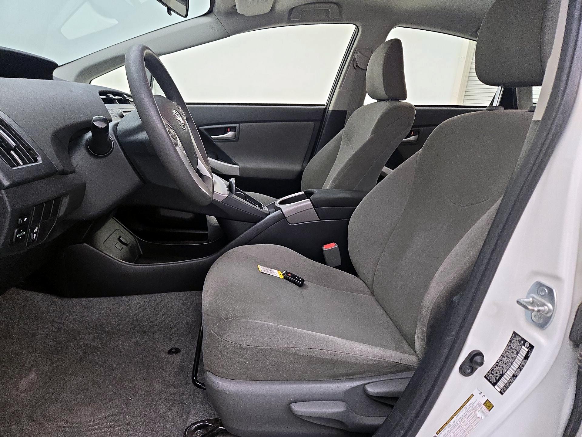 Thumbnail: 2015 Toyota Prius - 11