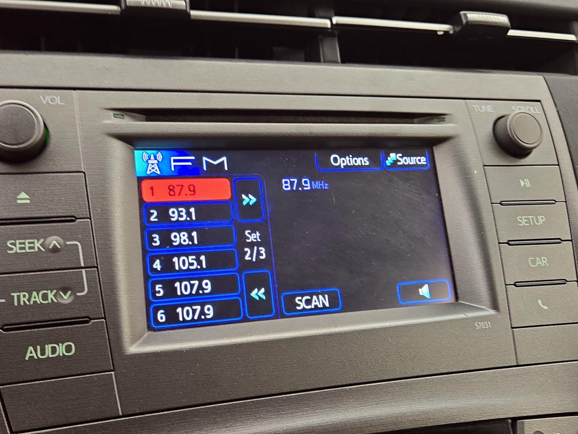 Thumbnail: 2015 Toyota Prius - 15