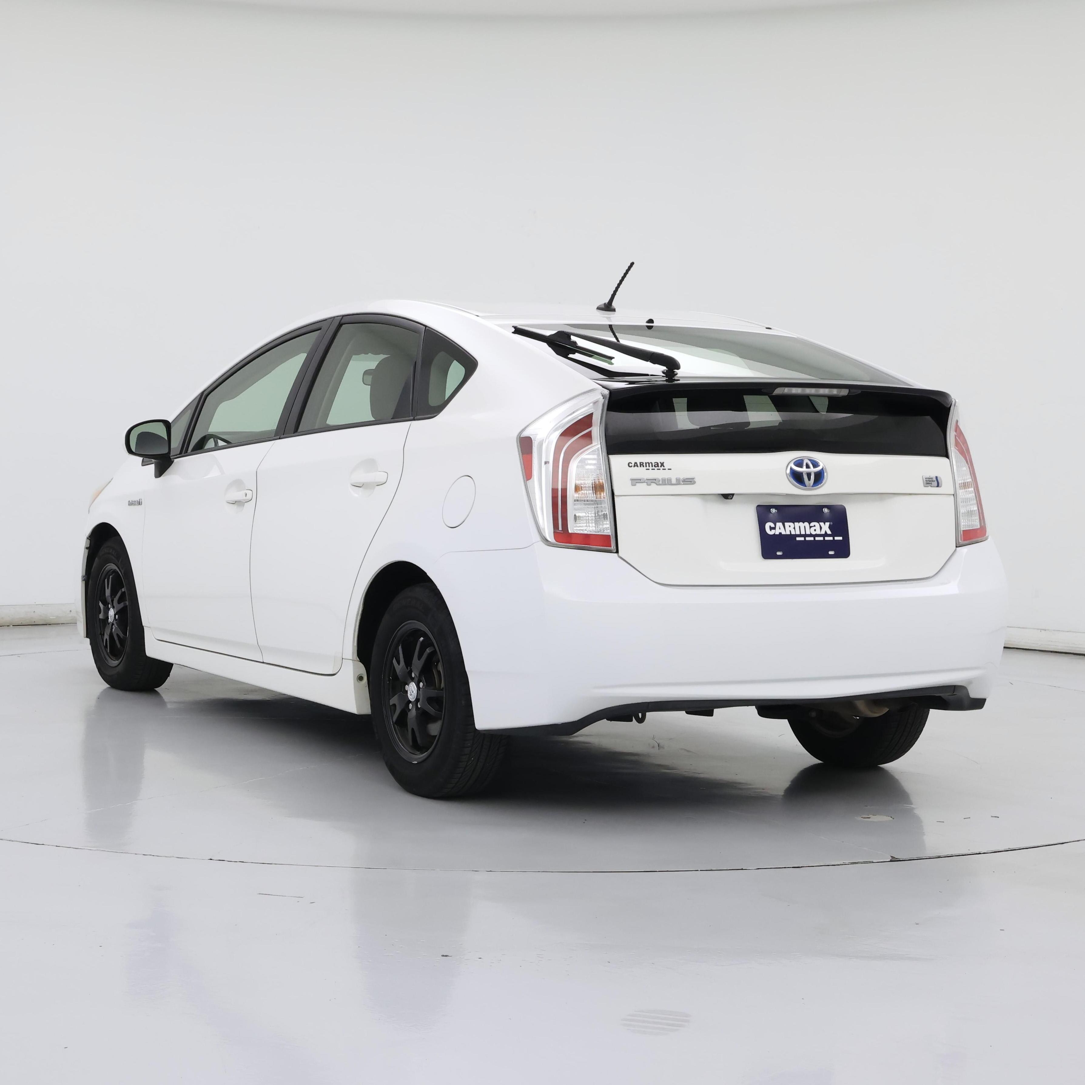 Thumbnail: 2015 Toyota Prius - 2