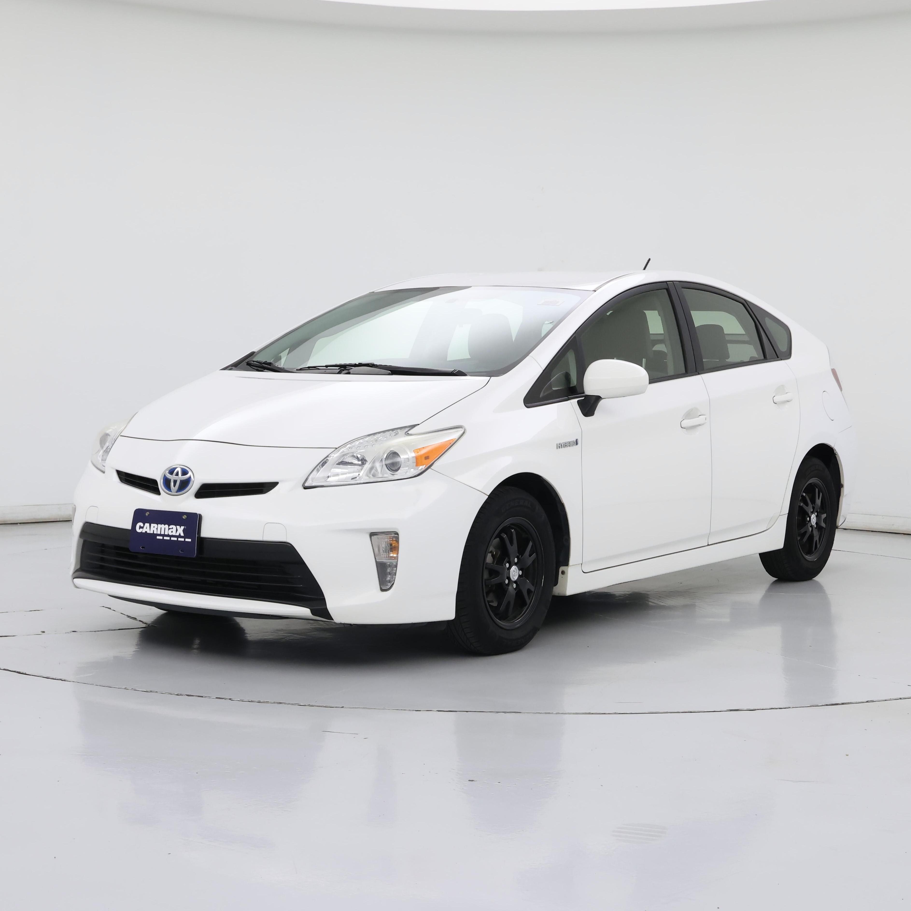 Thumbnail: 2015 Toyota Prius - 4