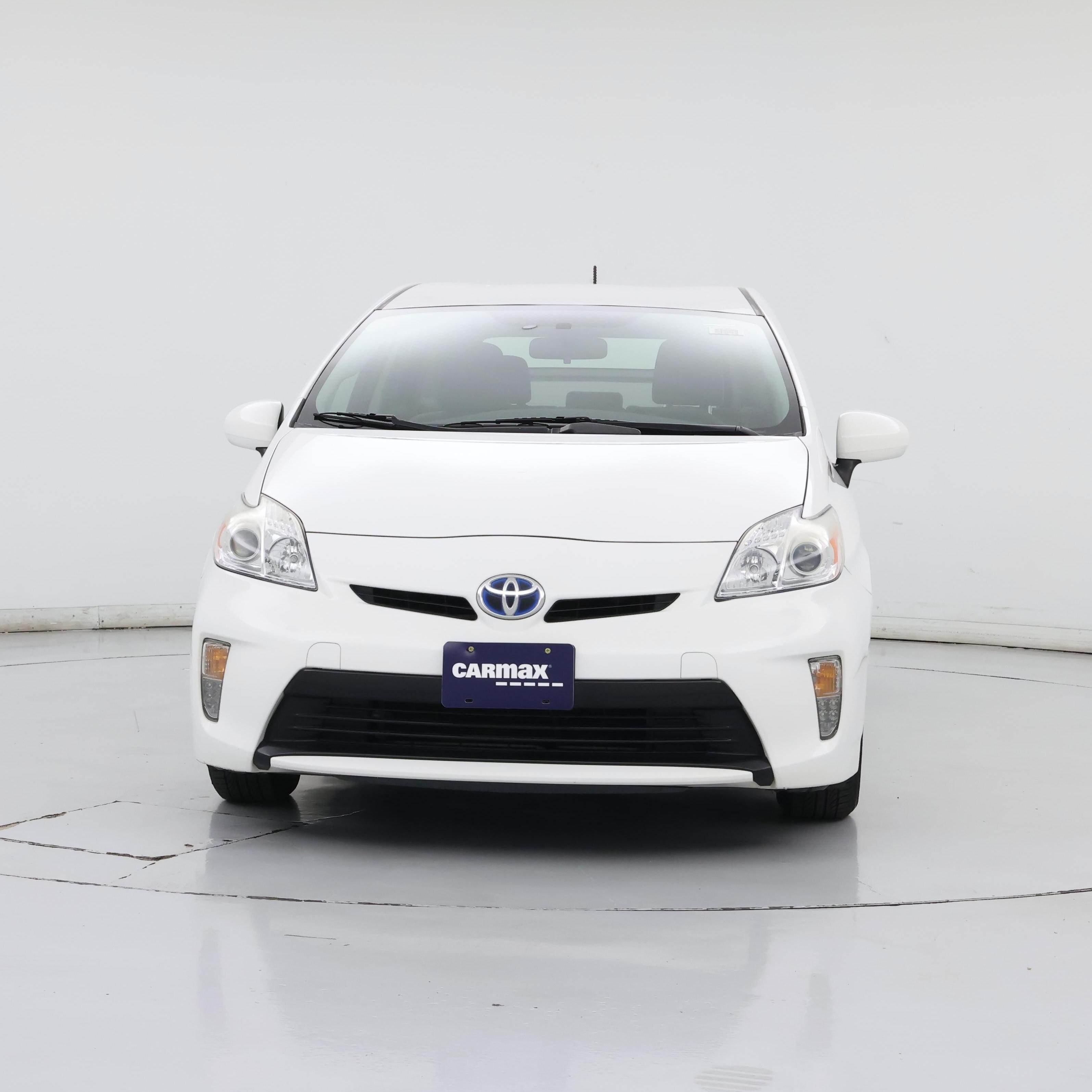 Thumbnail: 2015 Toyota Prius - 5