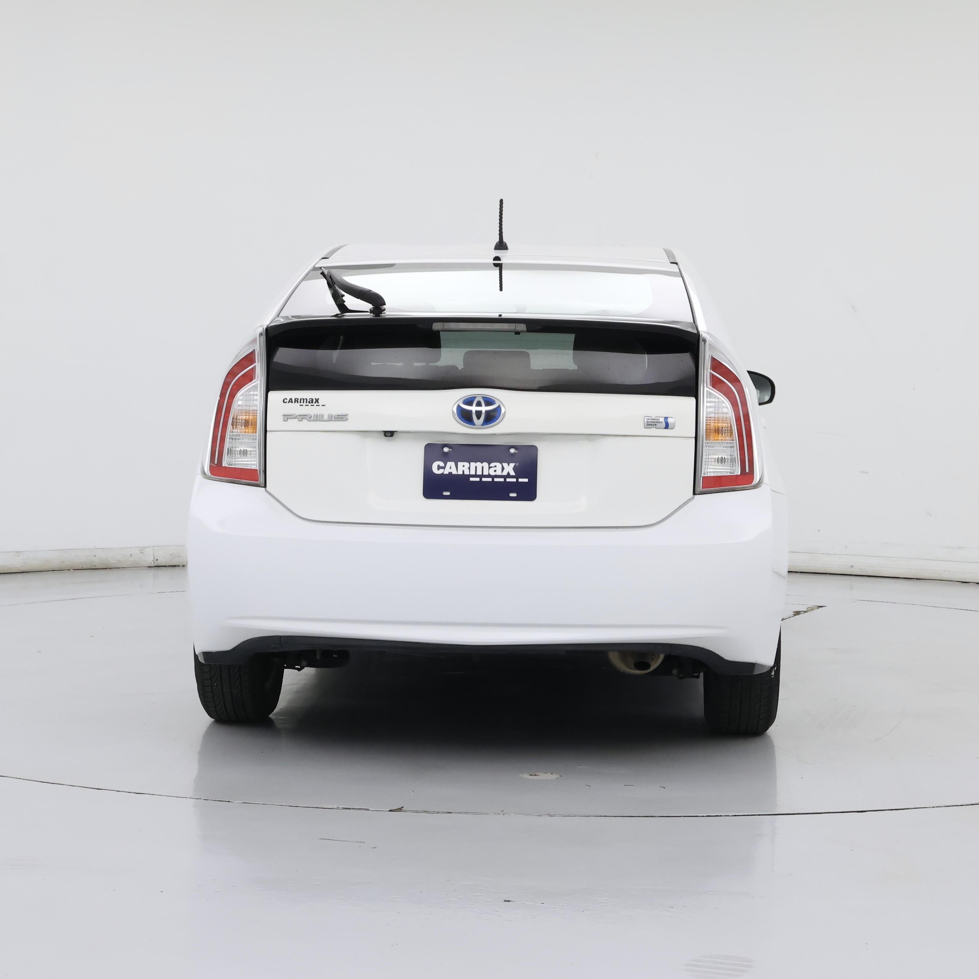 Thumbnail: 2015 Toyota Prius - 6