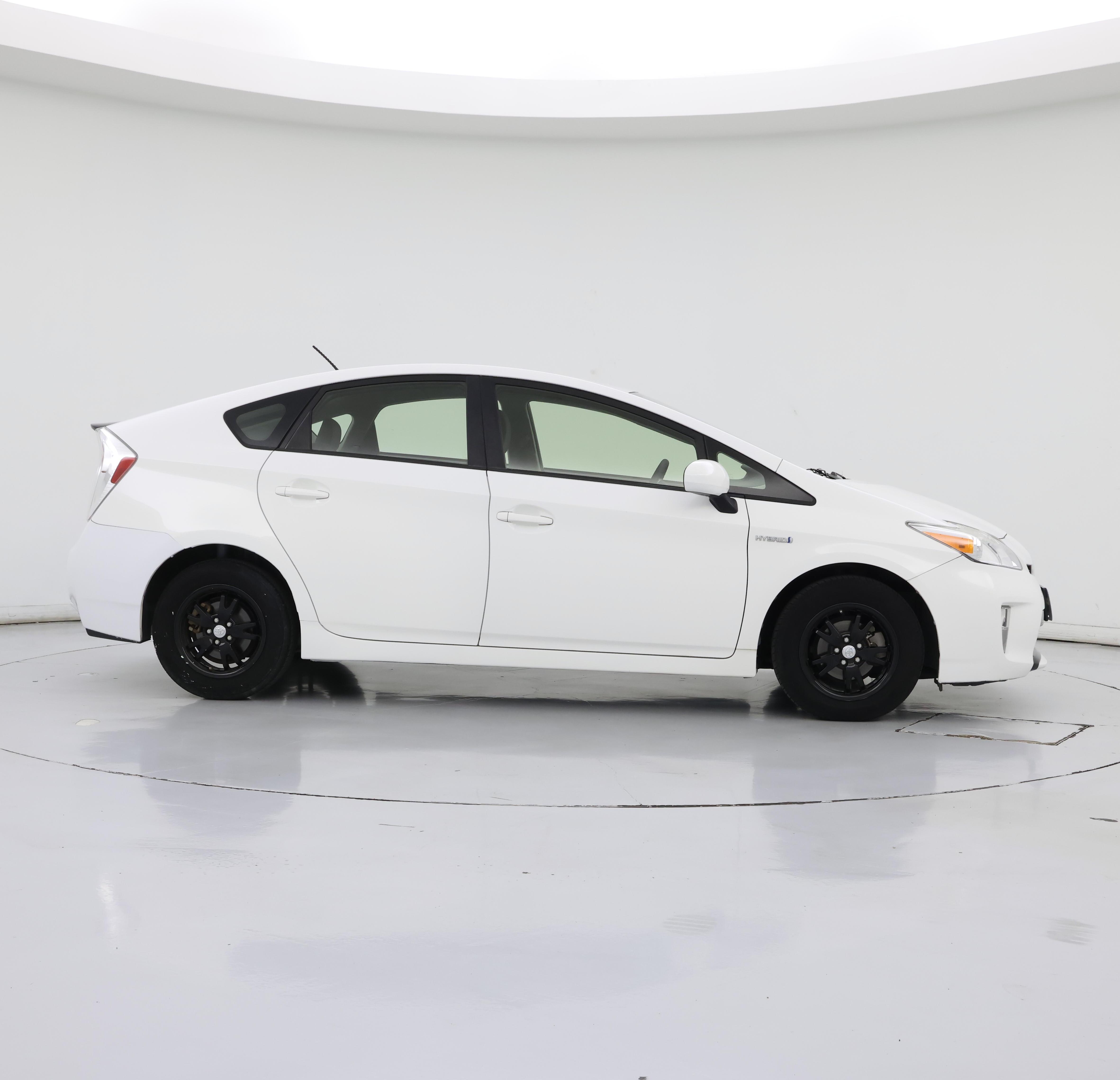 Thumbnail: 2015 Toyota Prius - 7