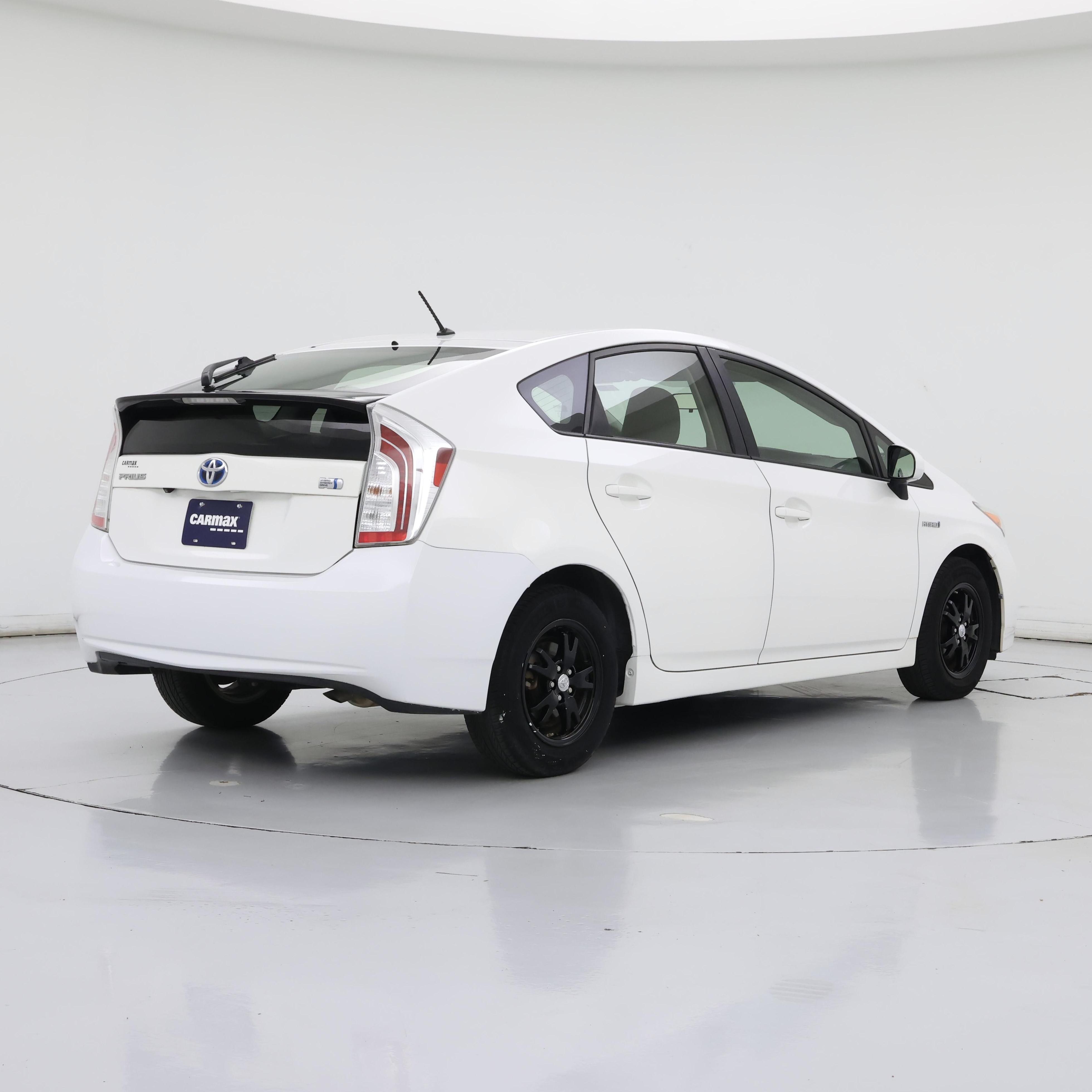 Thumbnail: 2015 Toyota Prius - 8