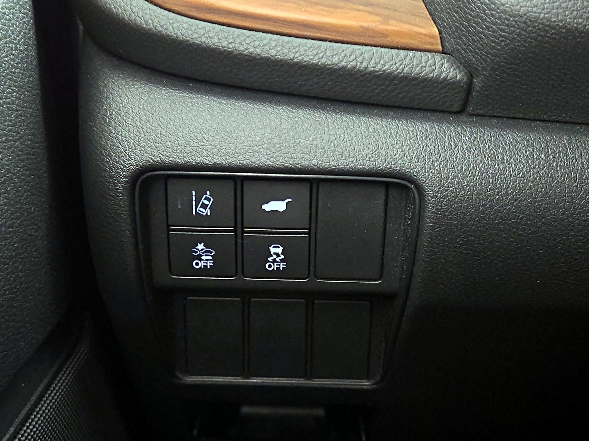 Thumbnail: 2017 Honda CR-V - 13