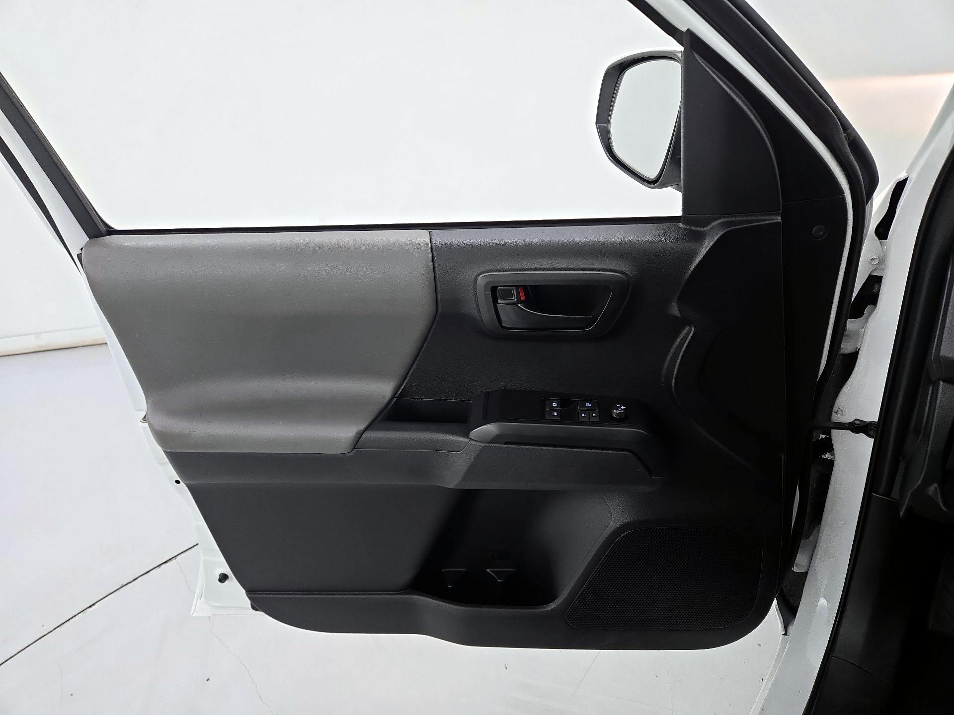 Thumbnail: 2023 Toyota Tacoma - 12