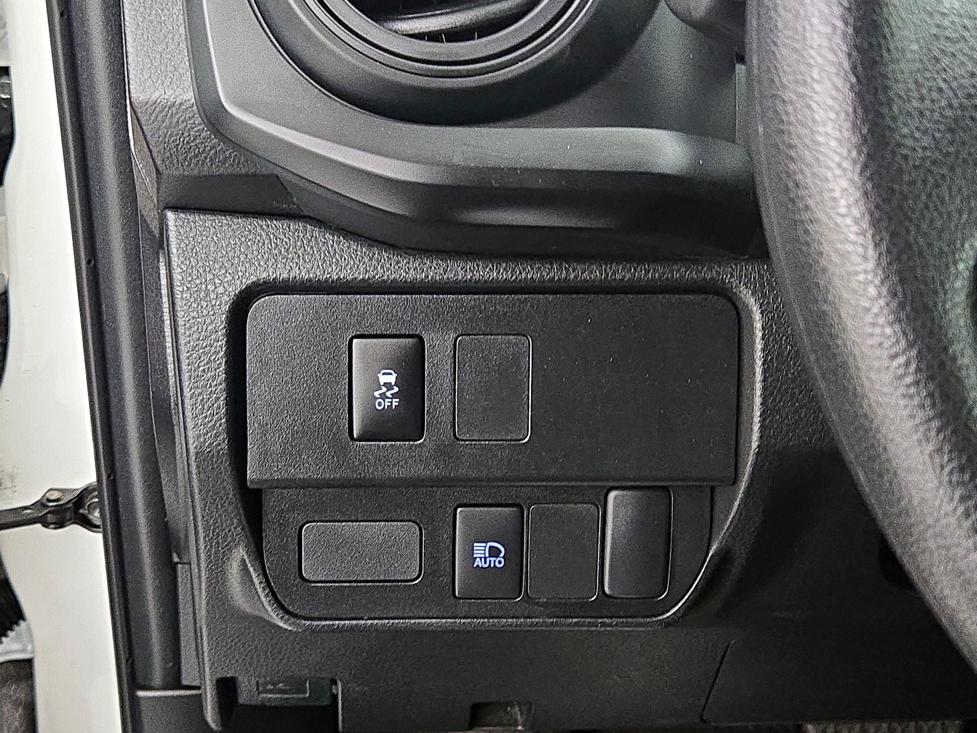 Thumbnail: 2023 Toyota Tacoma - 13