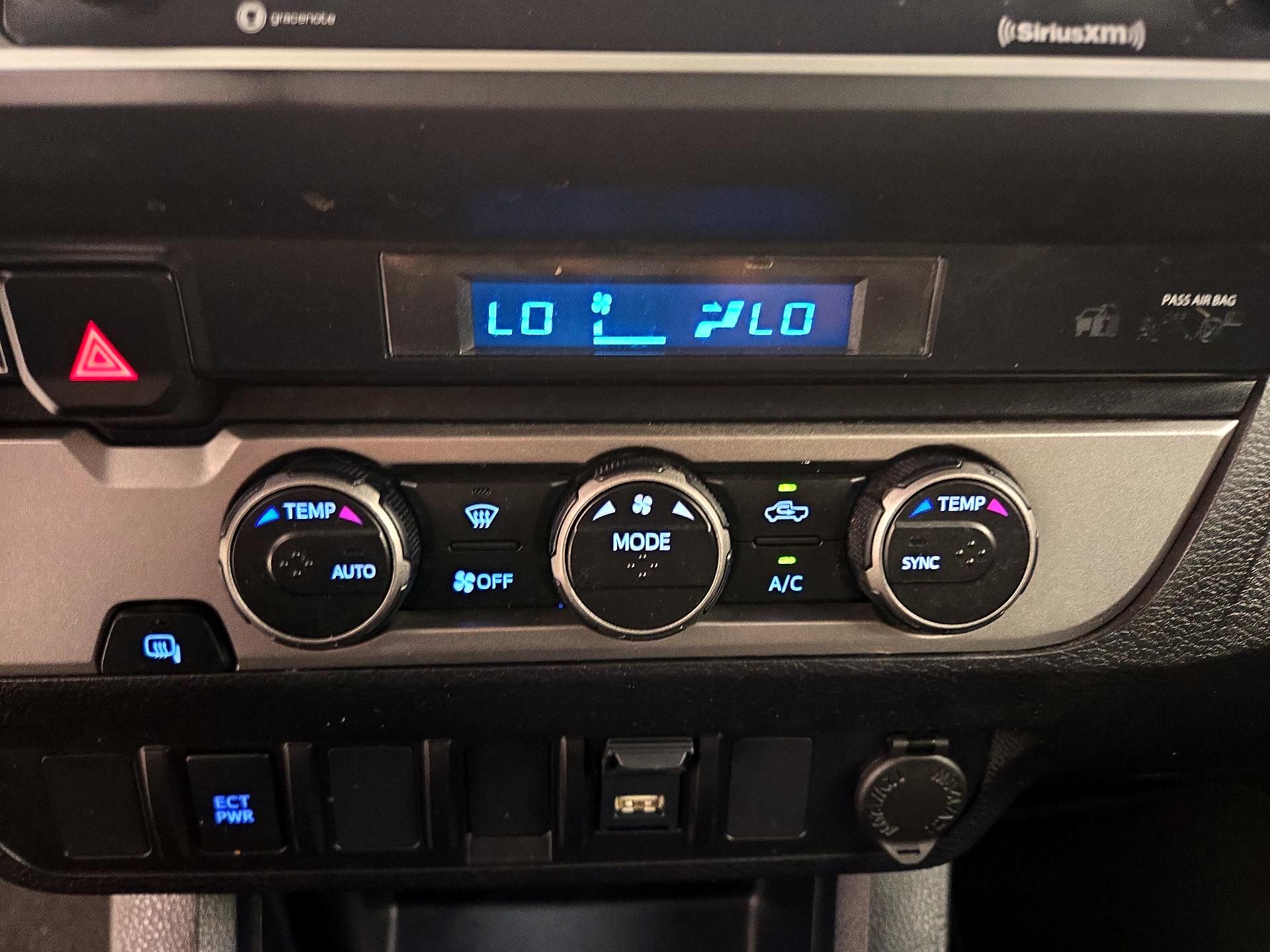 Thumbnail: 2023 Toyota Tacoma - 15