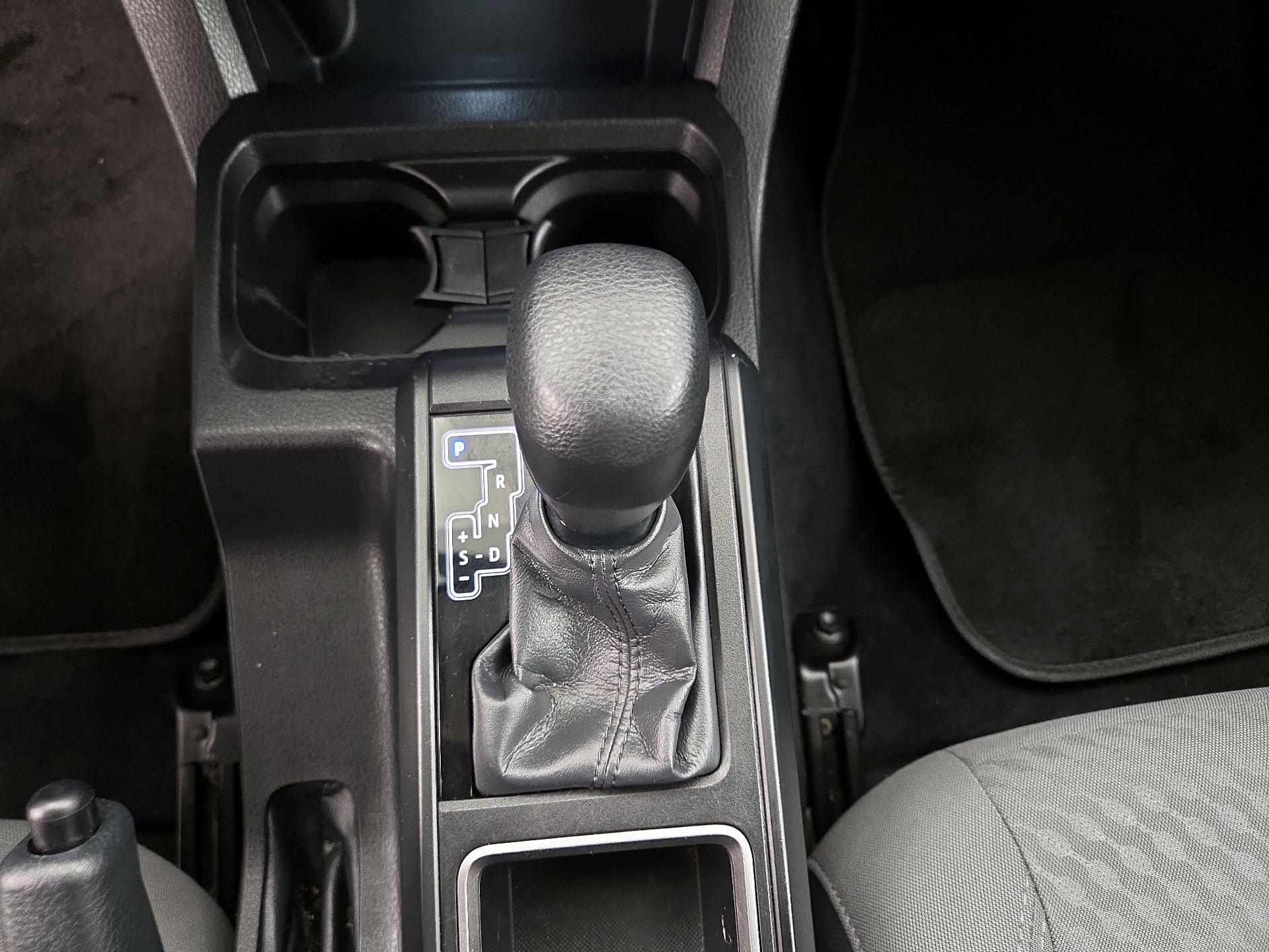 Thumbnail: 2023 Toyota Tacoma - 16