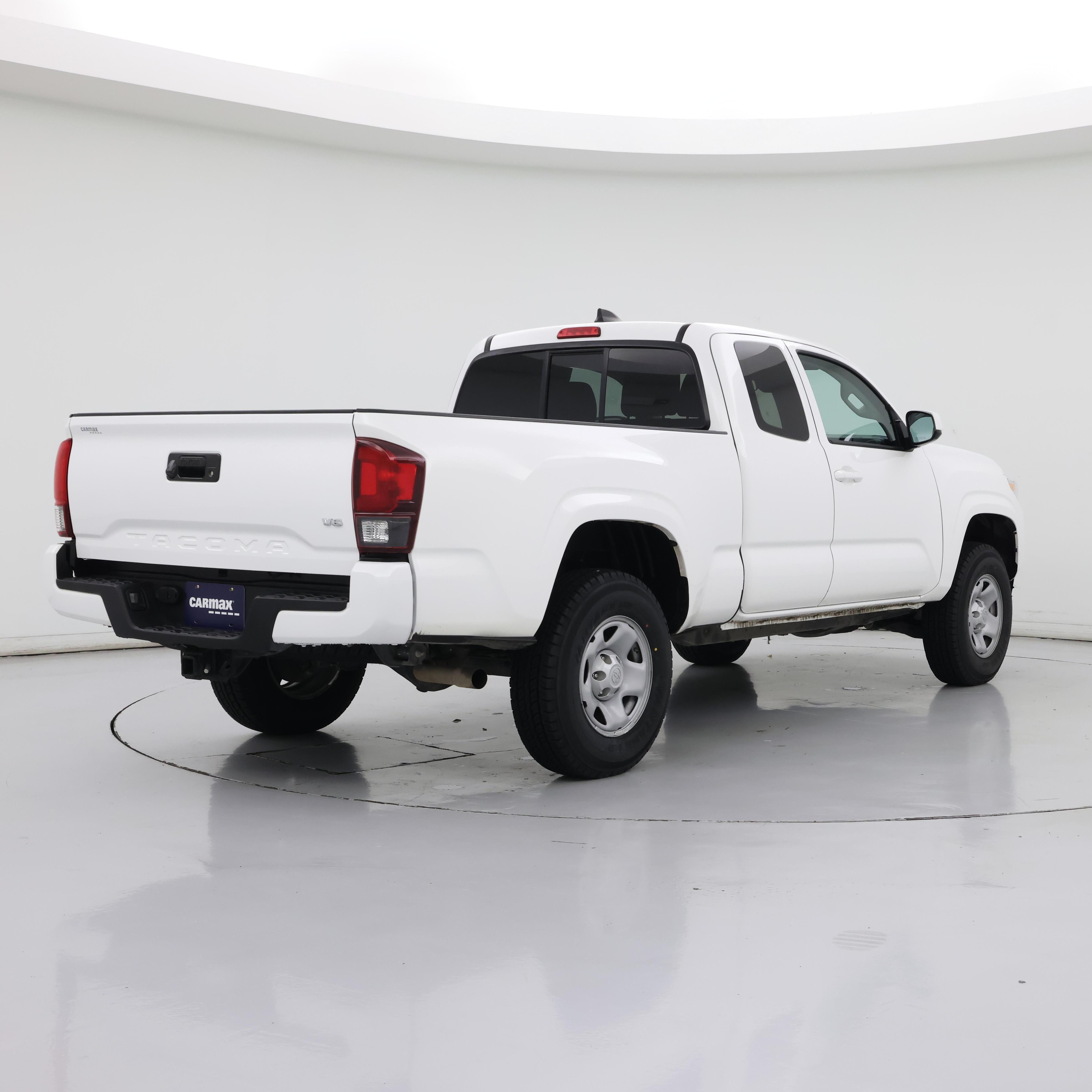 Thumbnail: 2023 Toyota Tacoma - 8