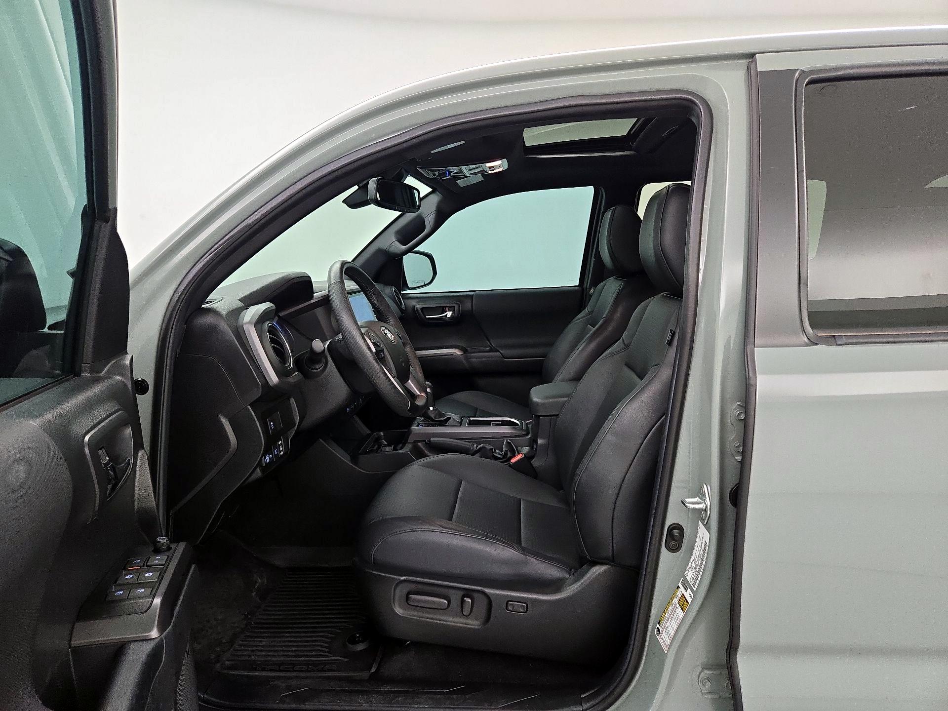 Thumbnail: 2022 Toyota Tacoma - 11