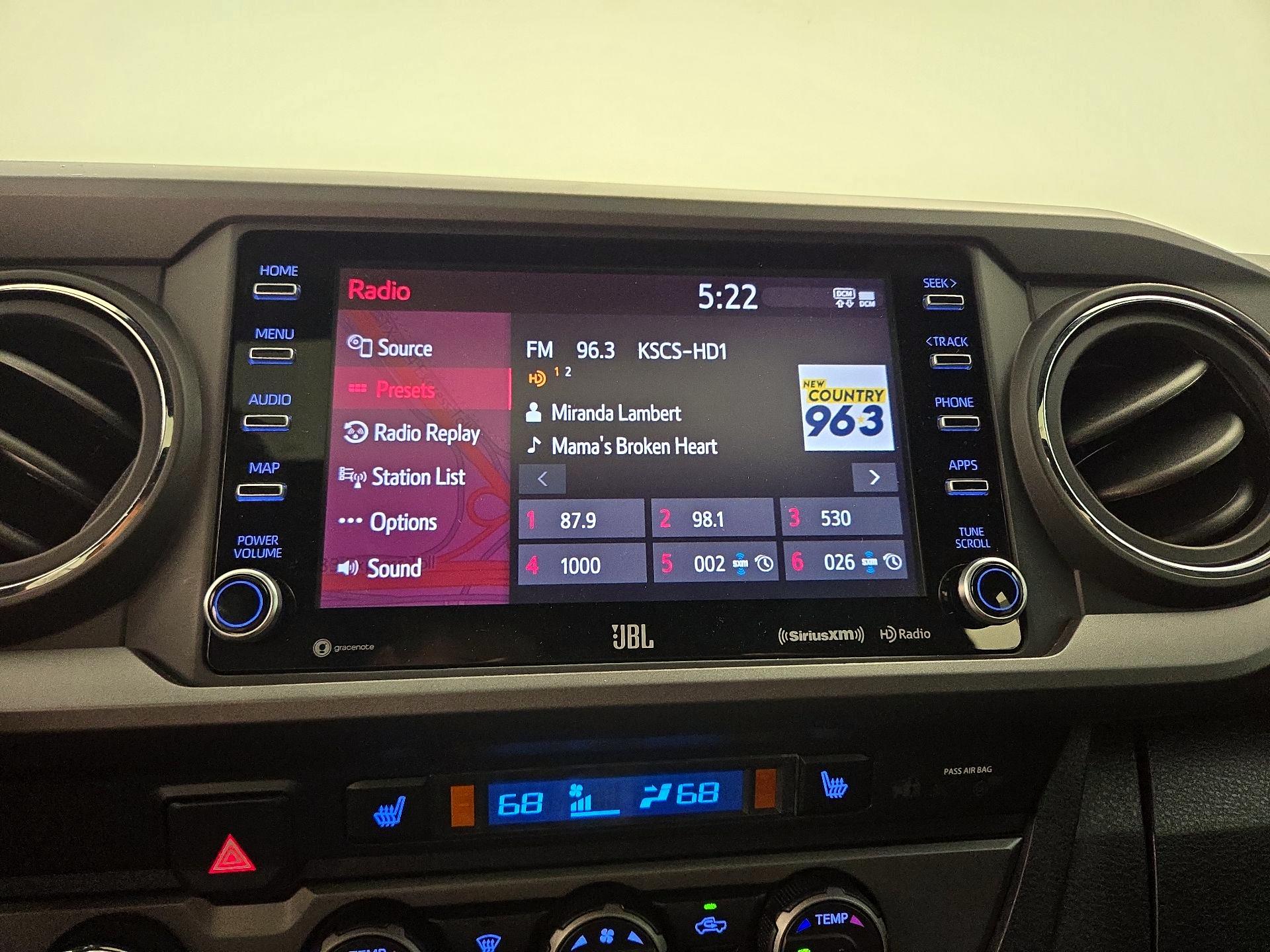 Thumbnail: 2022 Toyota Tacoma - 16