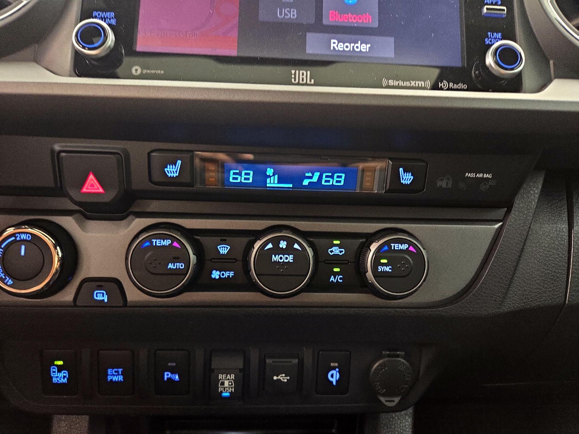 Thumbnail: 2022 Toyota Tacoma - 17