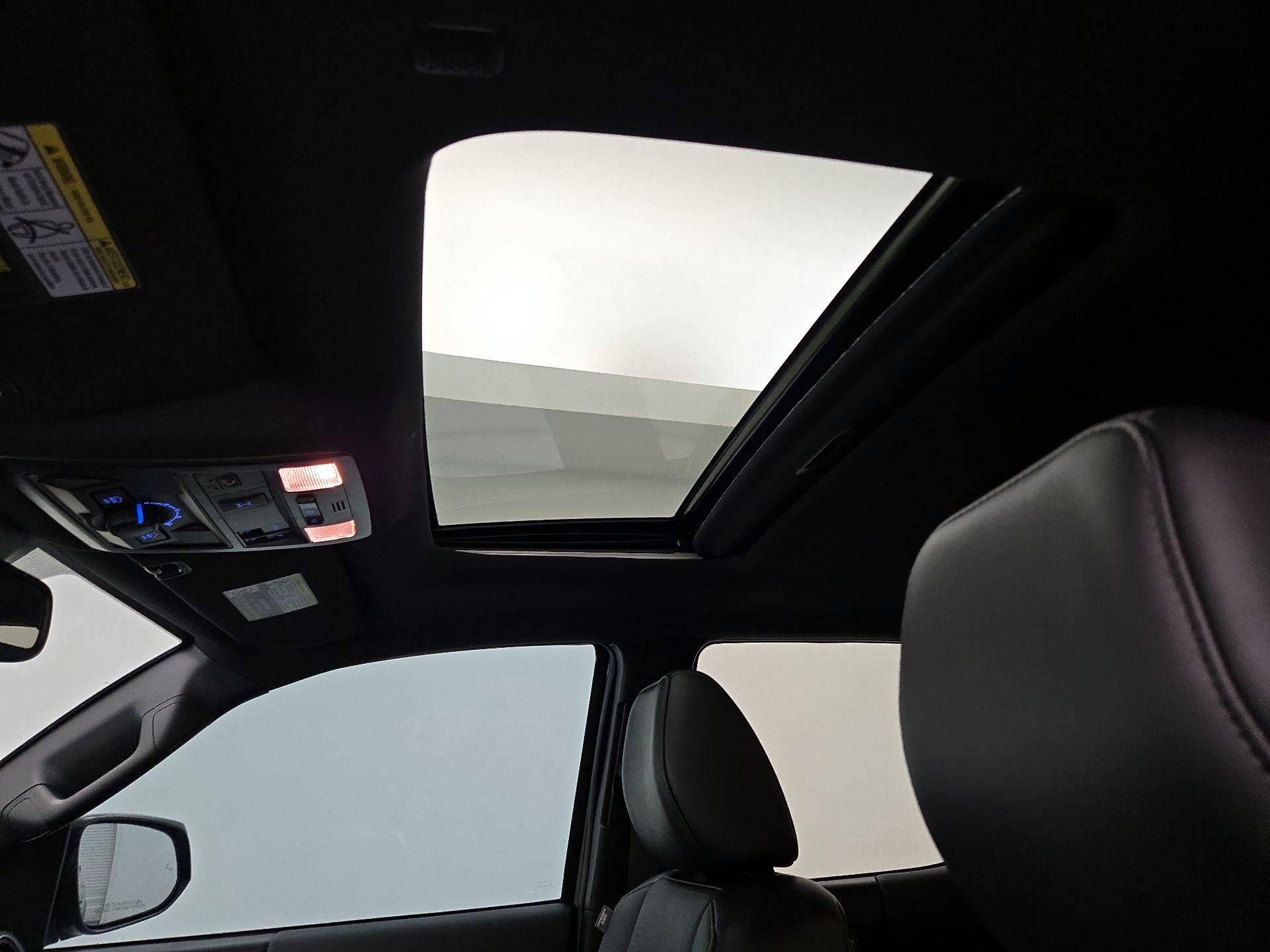 Thumbnail: 2022 Toyota Tacoma - 20