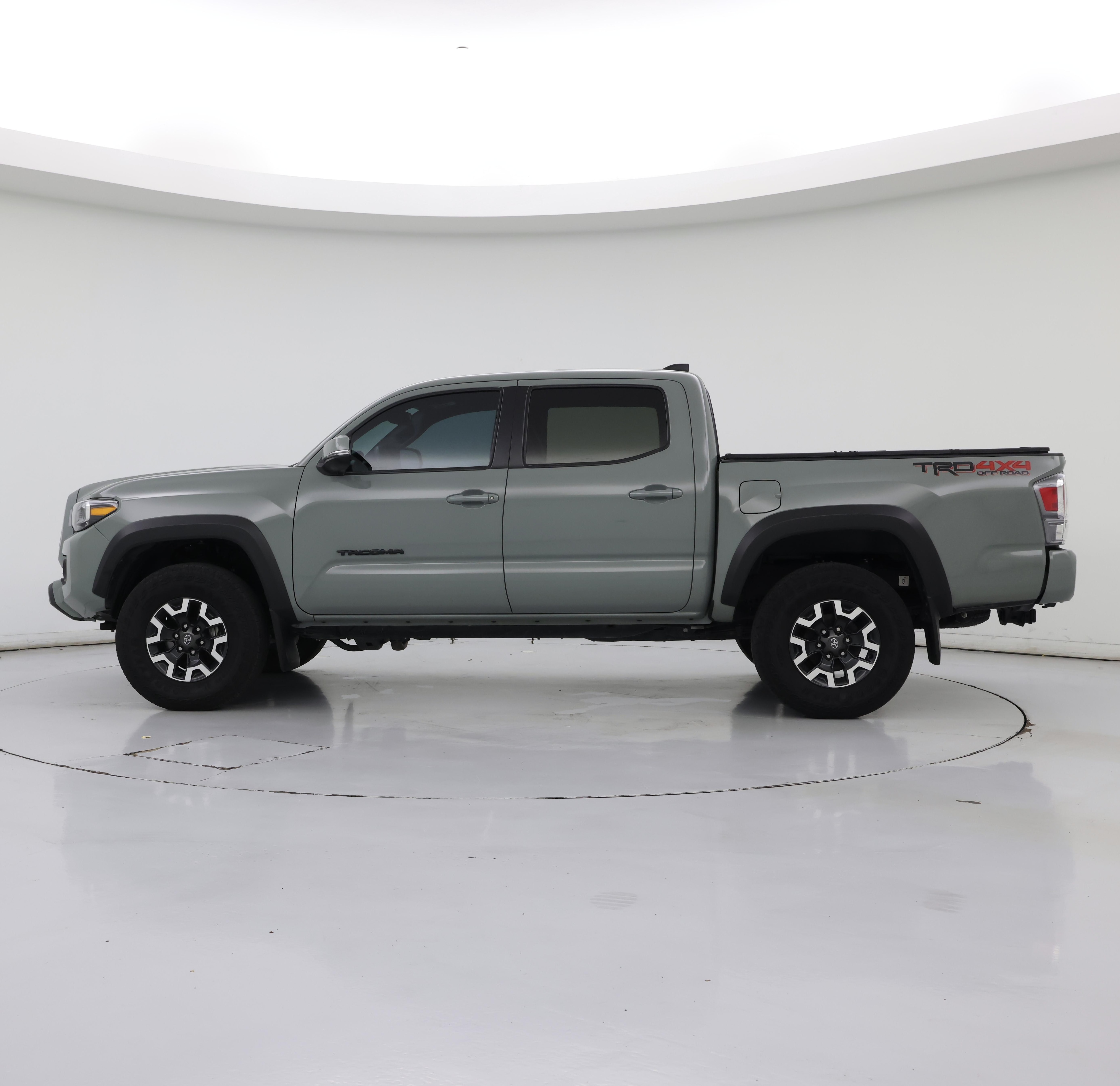 Thumbnail: 2022 Toyota Tacoma - 3
