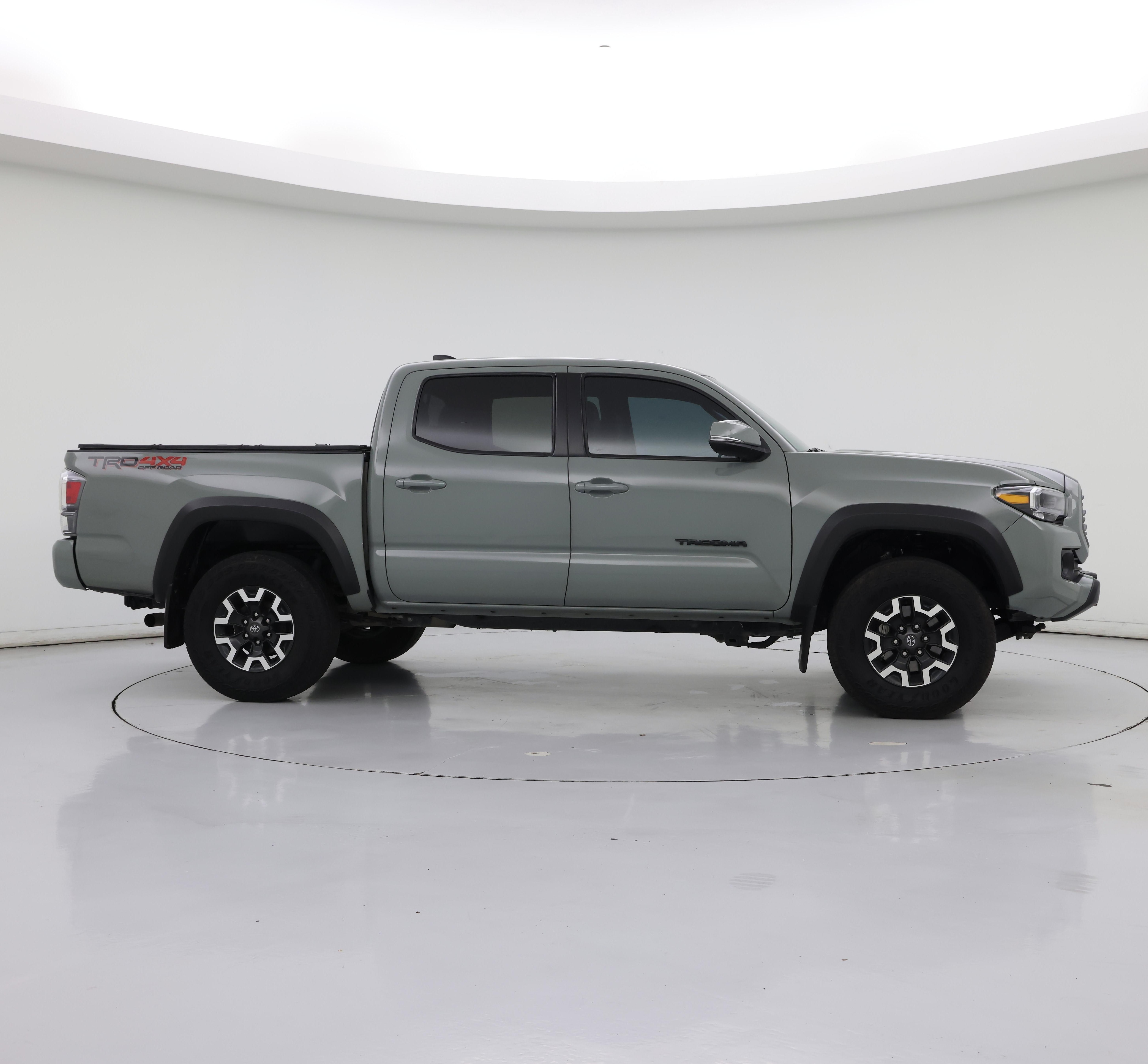 Thumbnail: 2022 Toyota Tacoma - 7