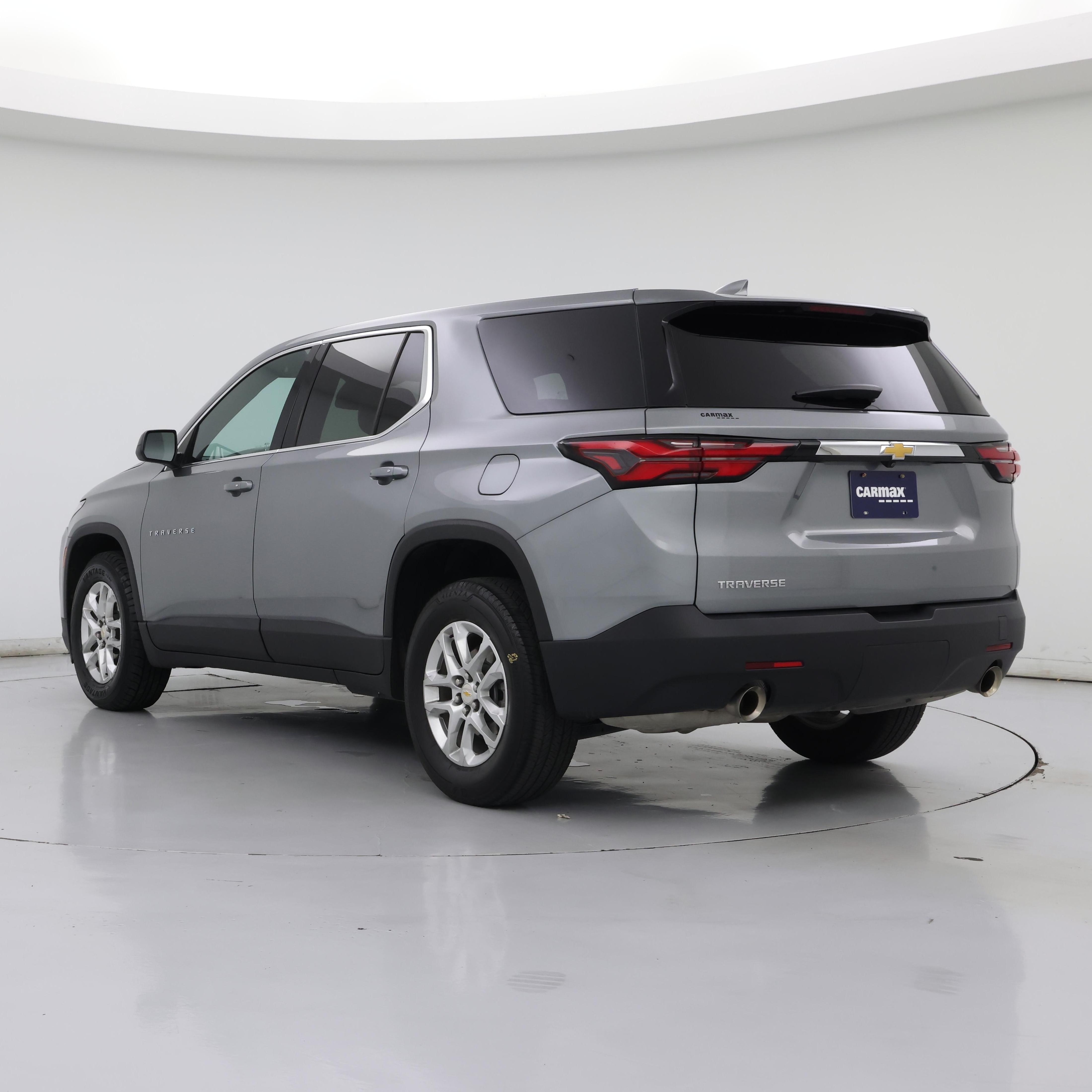 Thumbnail: 2023 Chevrolet Traverse - 2