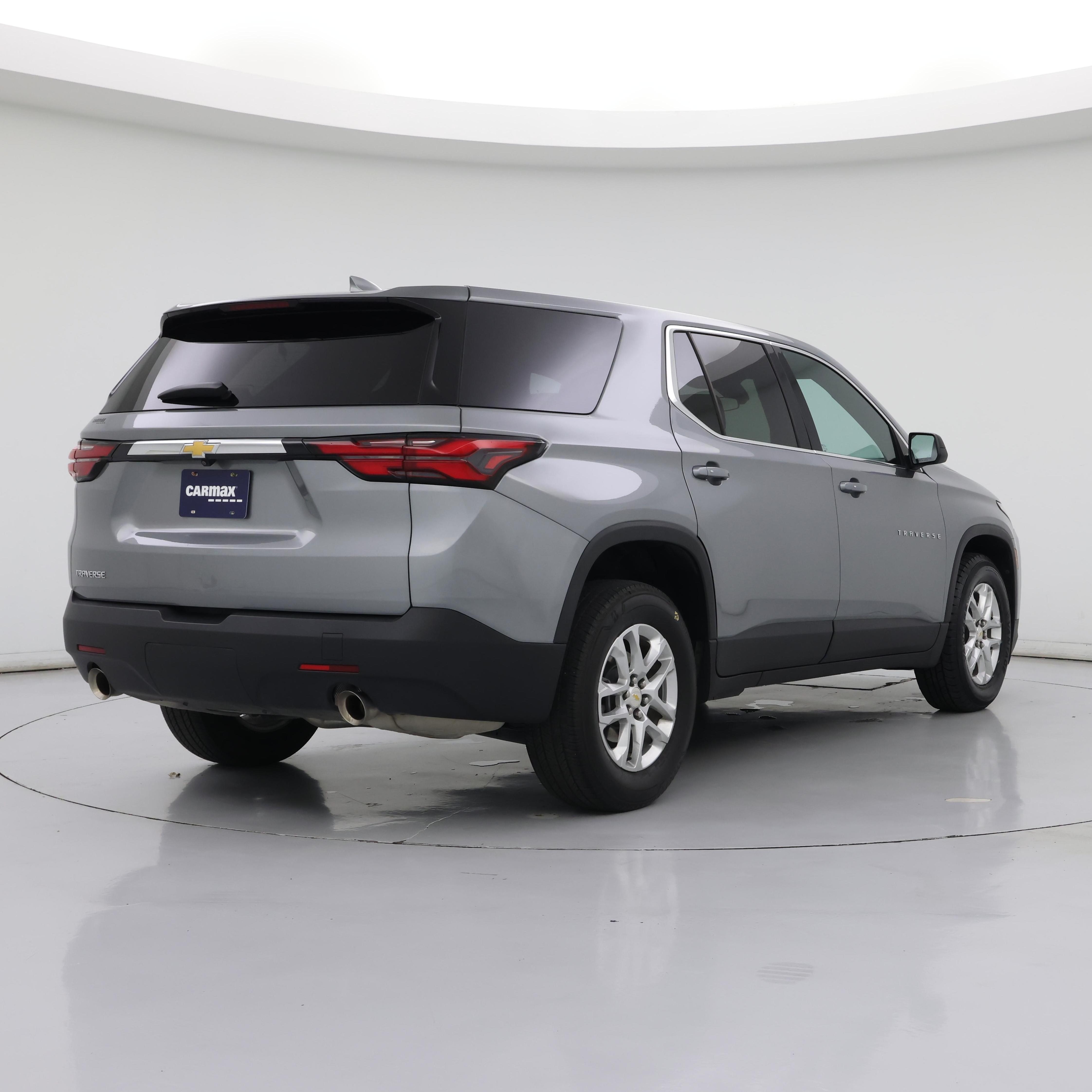 Thumbnail: 2023 Chevrolet Traverse - 8