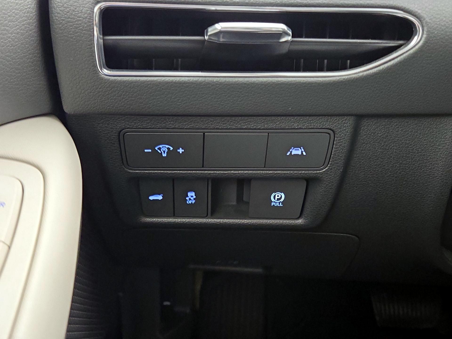 Thumbnail: 2023 Hyundai Sonata - 13