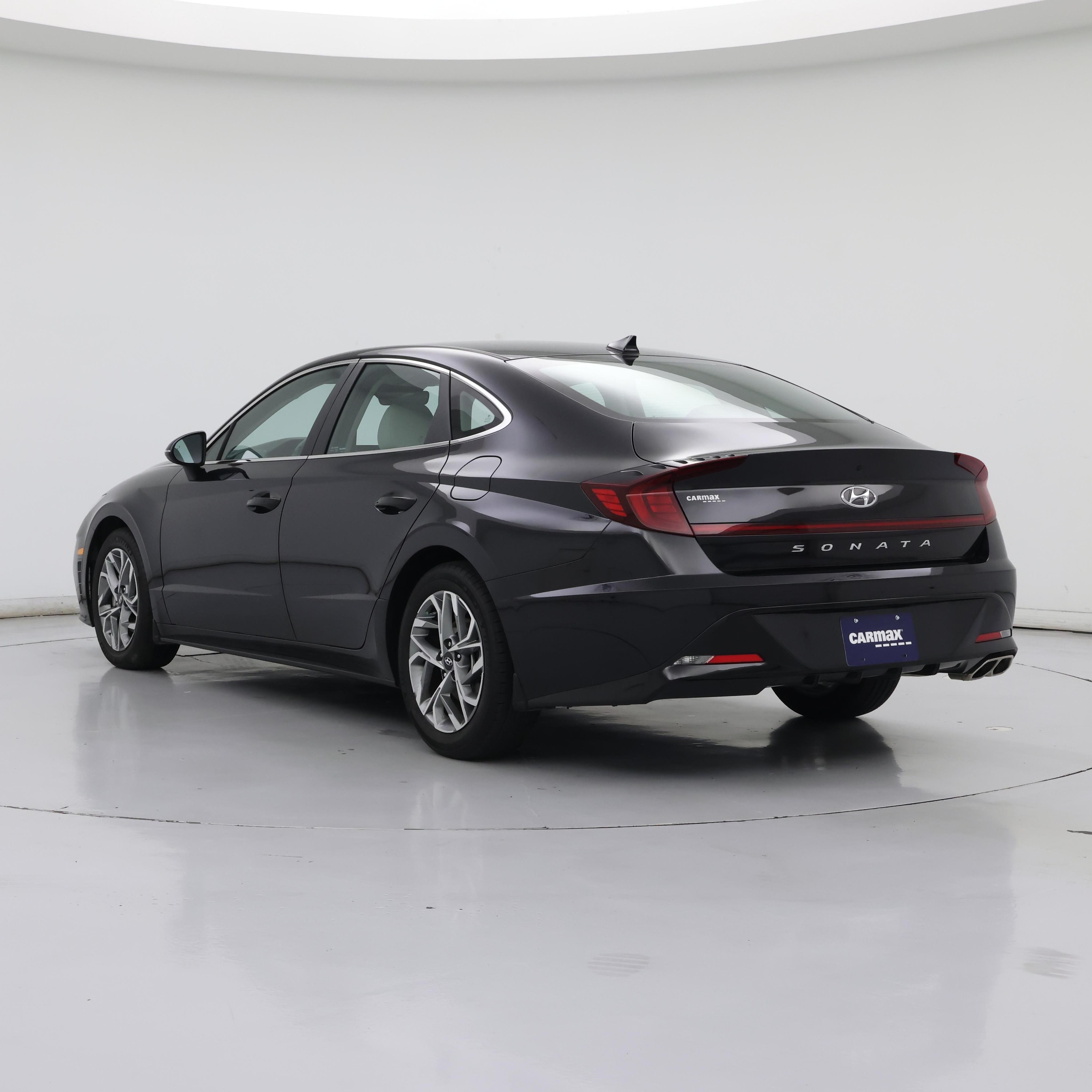 Thumbnail: 2023 Hyundai Sonata - 2