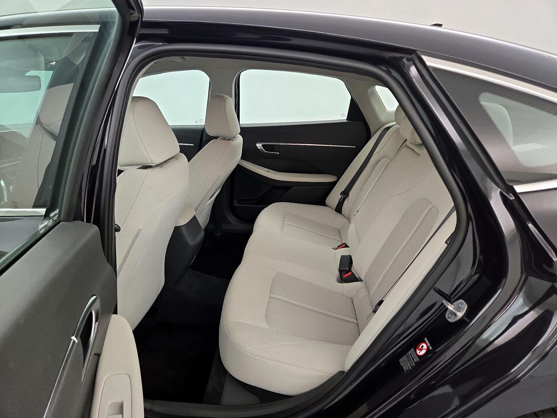 Thumbnail: 2023 Hyundai Sonata - 20