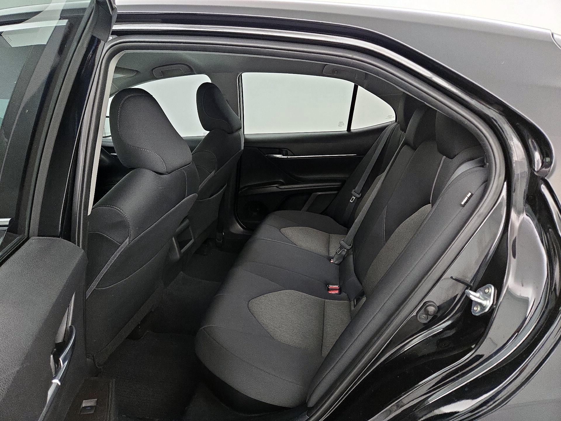 Thumbnail: 2022 Toyota Camry - 19