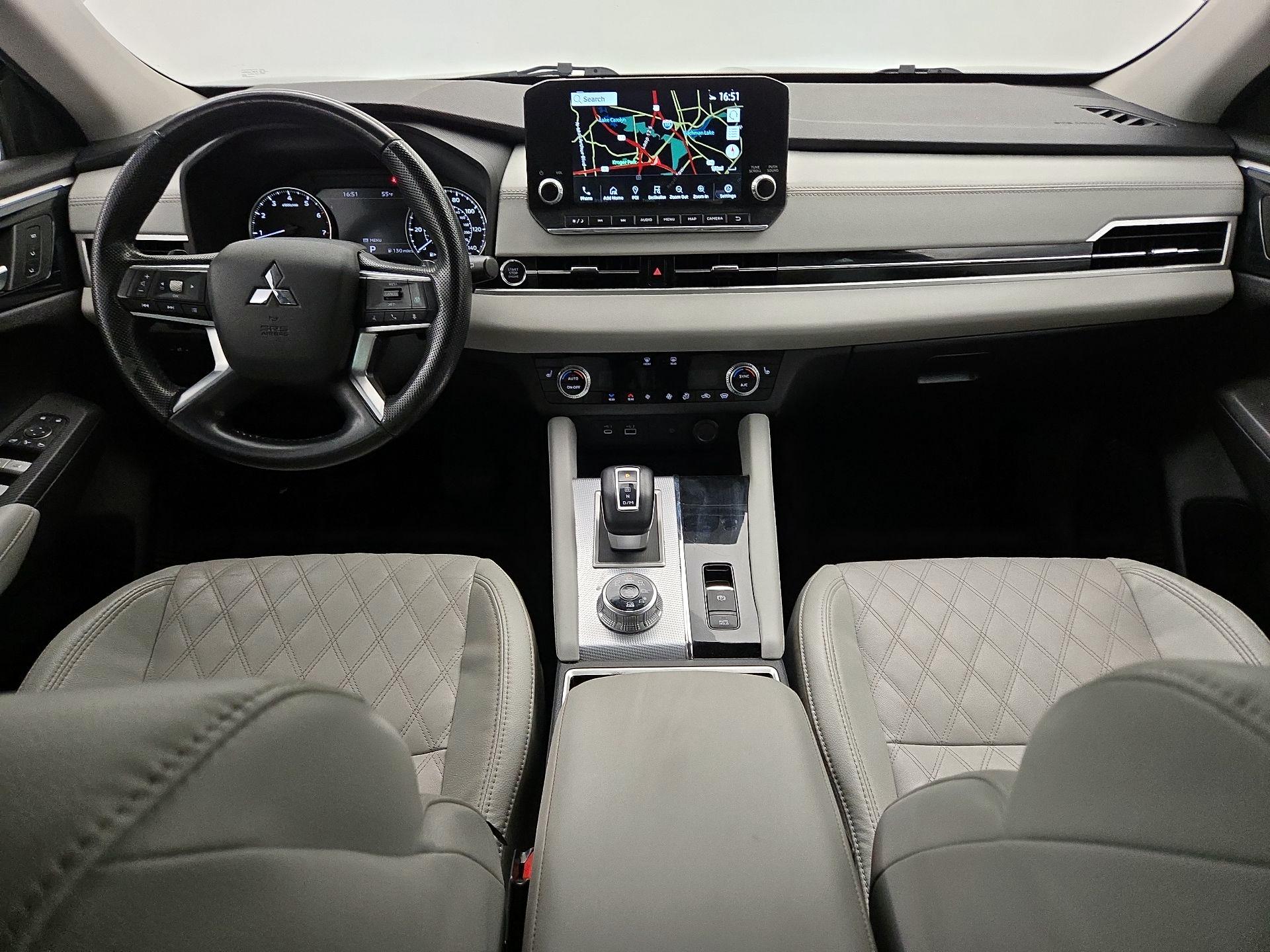 Thumbnail: 2022 Mitsubishi Outlander - 9