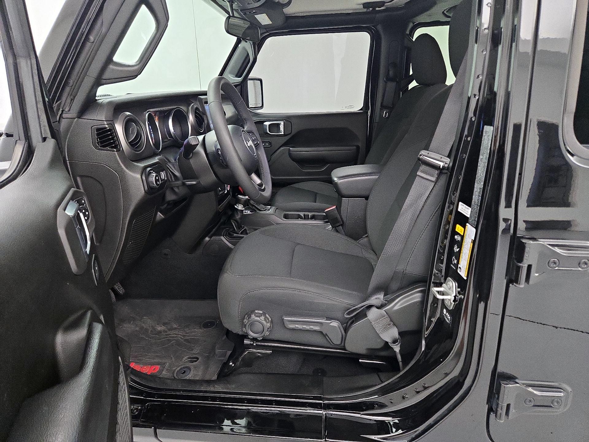 Thumbnail: 2023 Jeep Gladiator - 11