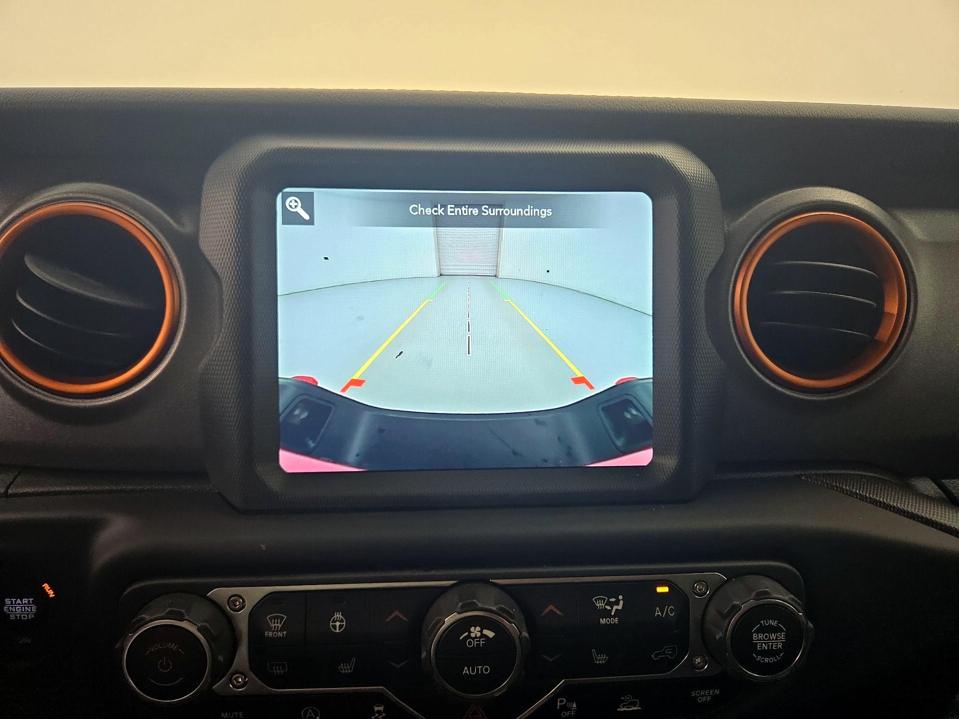 Thumbnail: 2021 Jeep Gladiator - 15