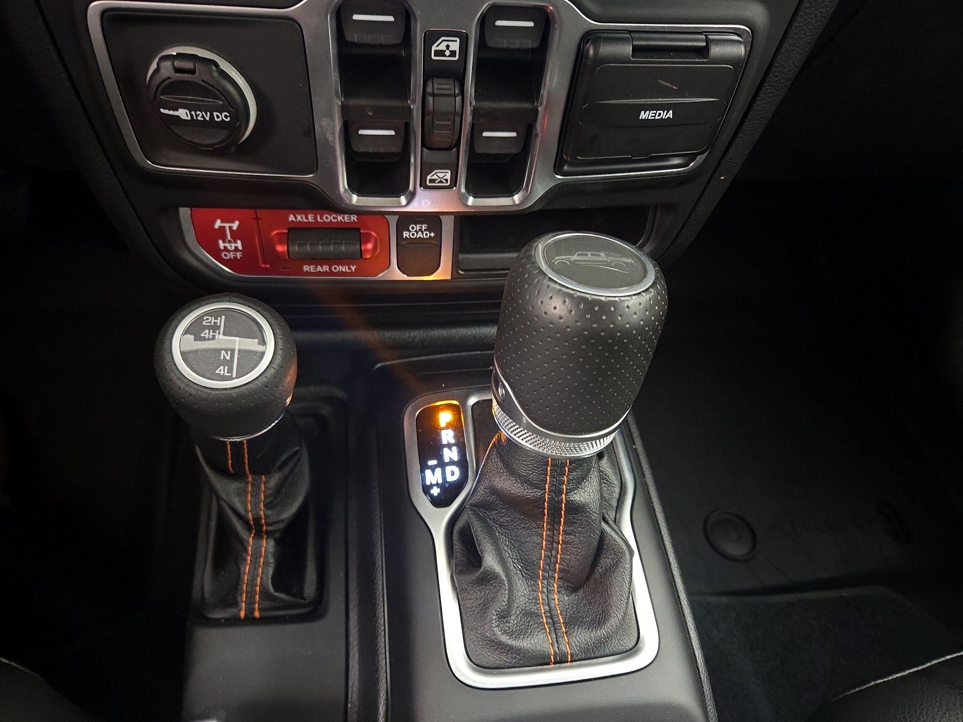 Thumbnail: 2021 Jeep Gladiator - 18