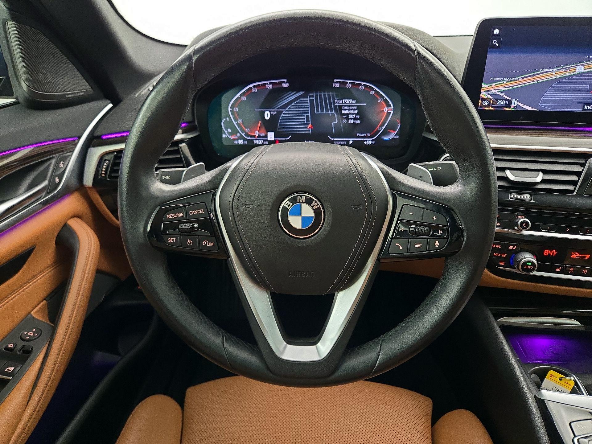 Thumbnail: 2023 BMW 5 Series - 10