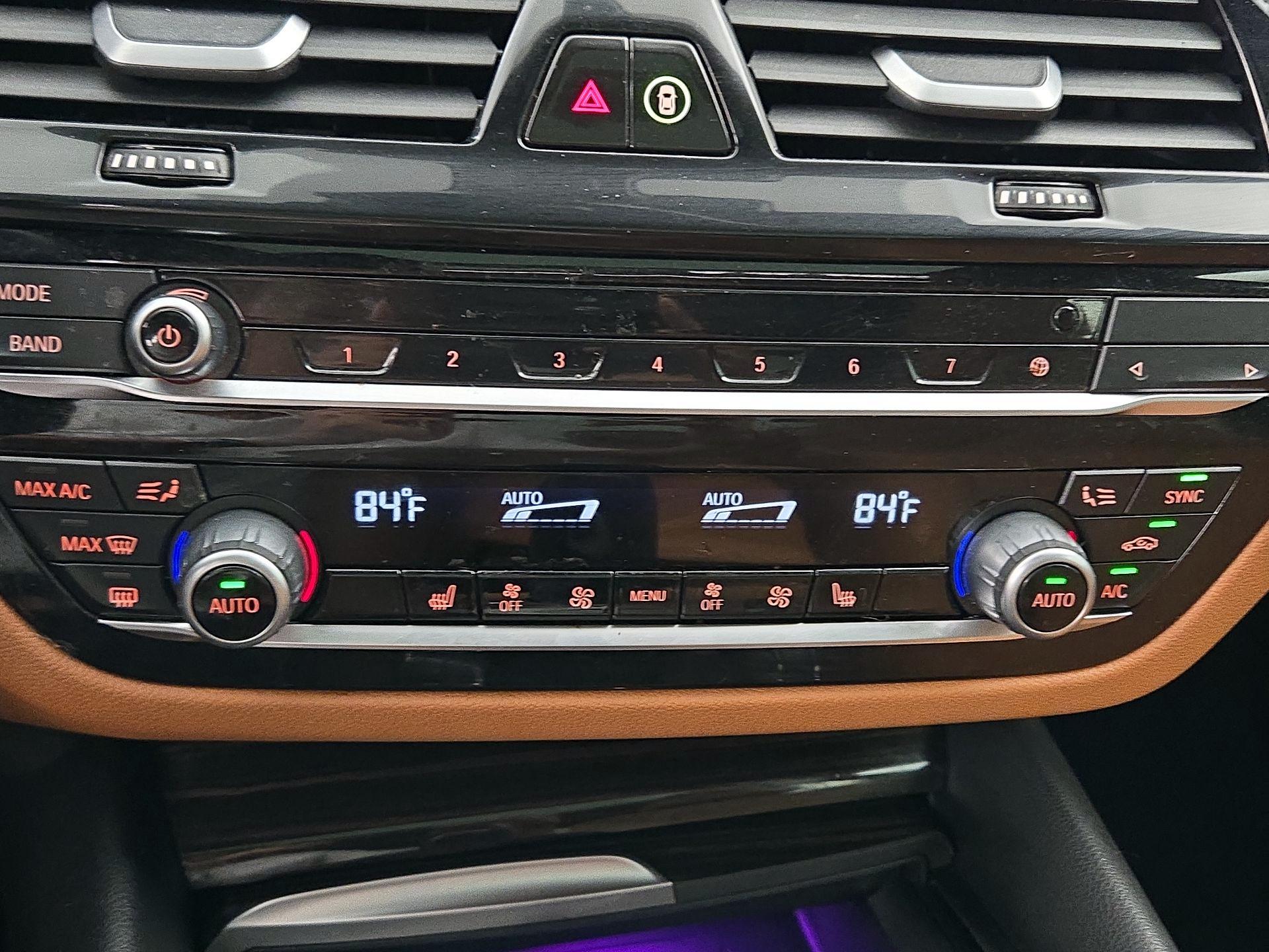 Thumbnail: 2023 BMW 5 Series - 17